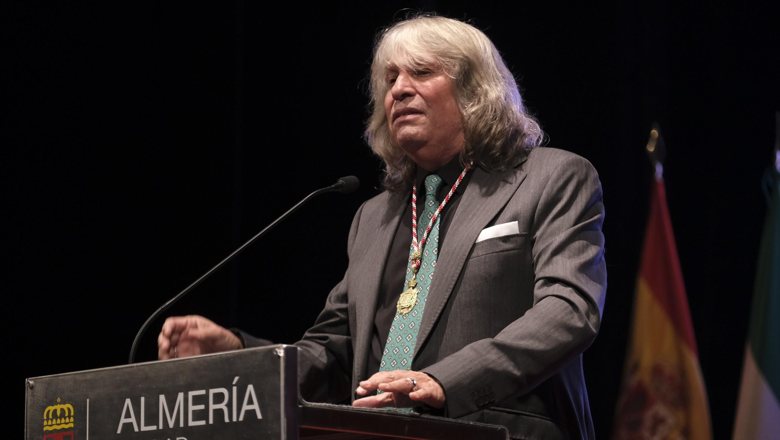 El cantaor José Mercé ya es Hijo Adoptivo de la Ciudad de Almería, en imágenes