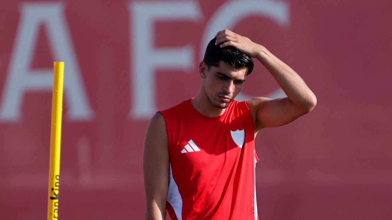 Juanlu durante el entrenamiento del Sevilla