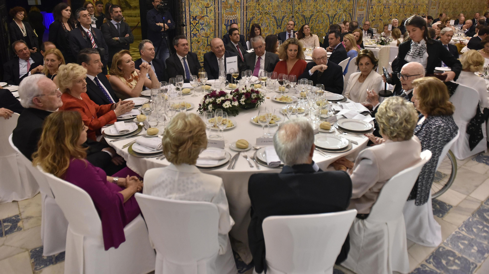 Los asistentes al VII Premio Manuel Clavero