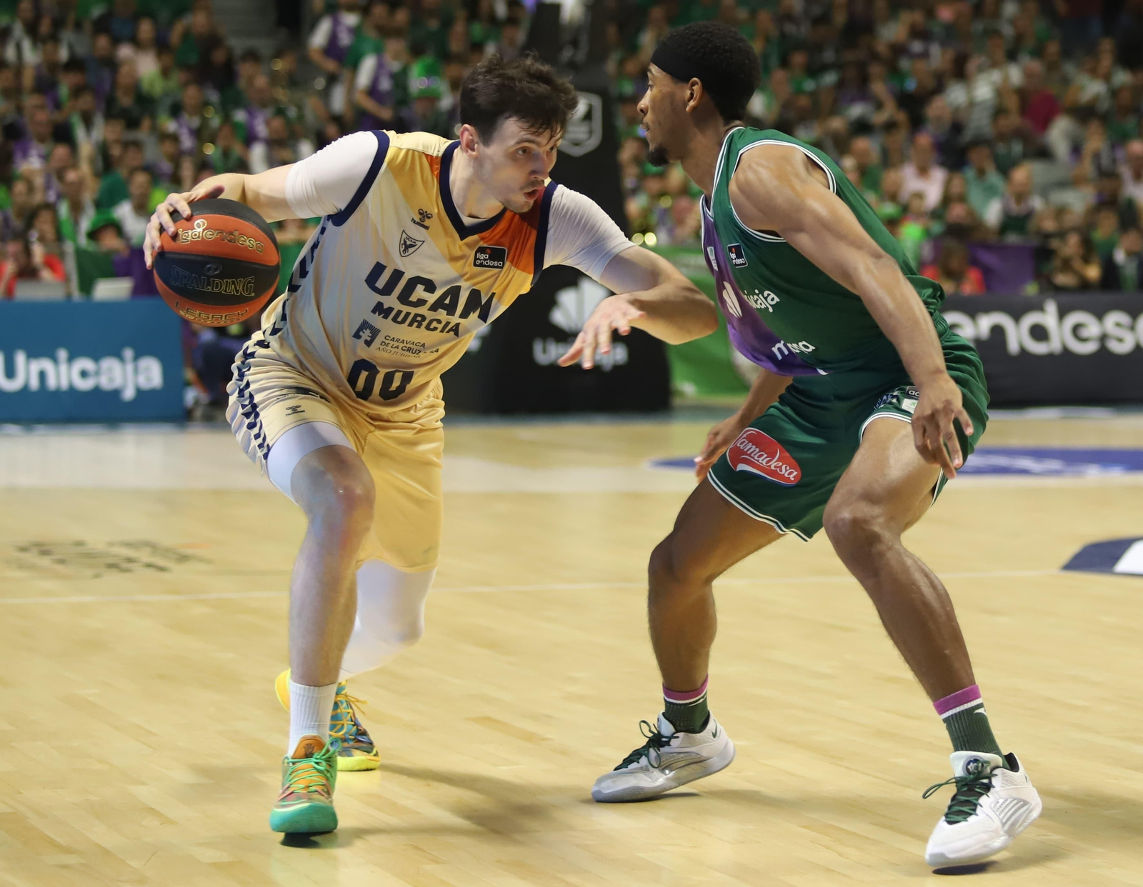 El quinto partido entre el Unicaja y el UCAM Murcia, en imágenes