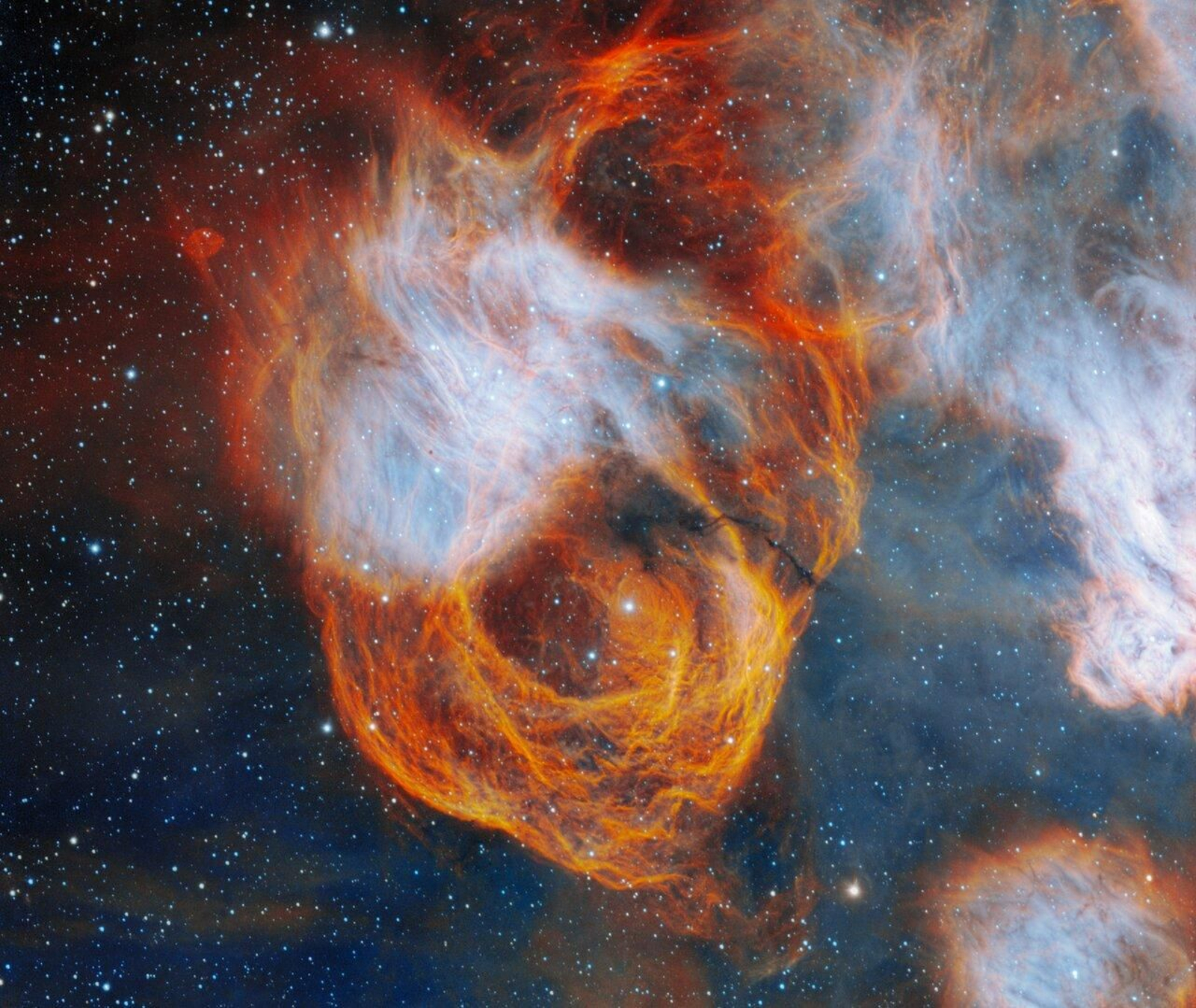 El telescopio Gemini Sur captura una "rosa ardiente" por San Valentín