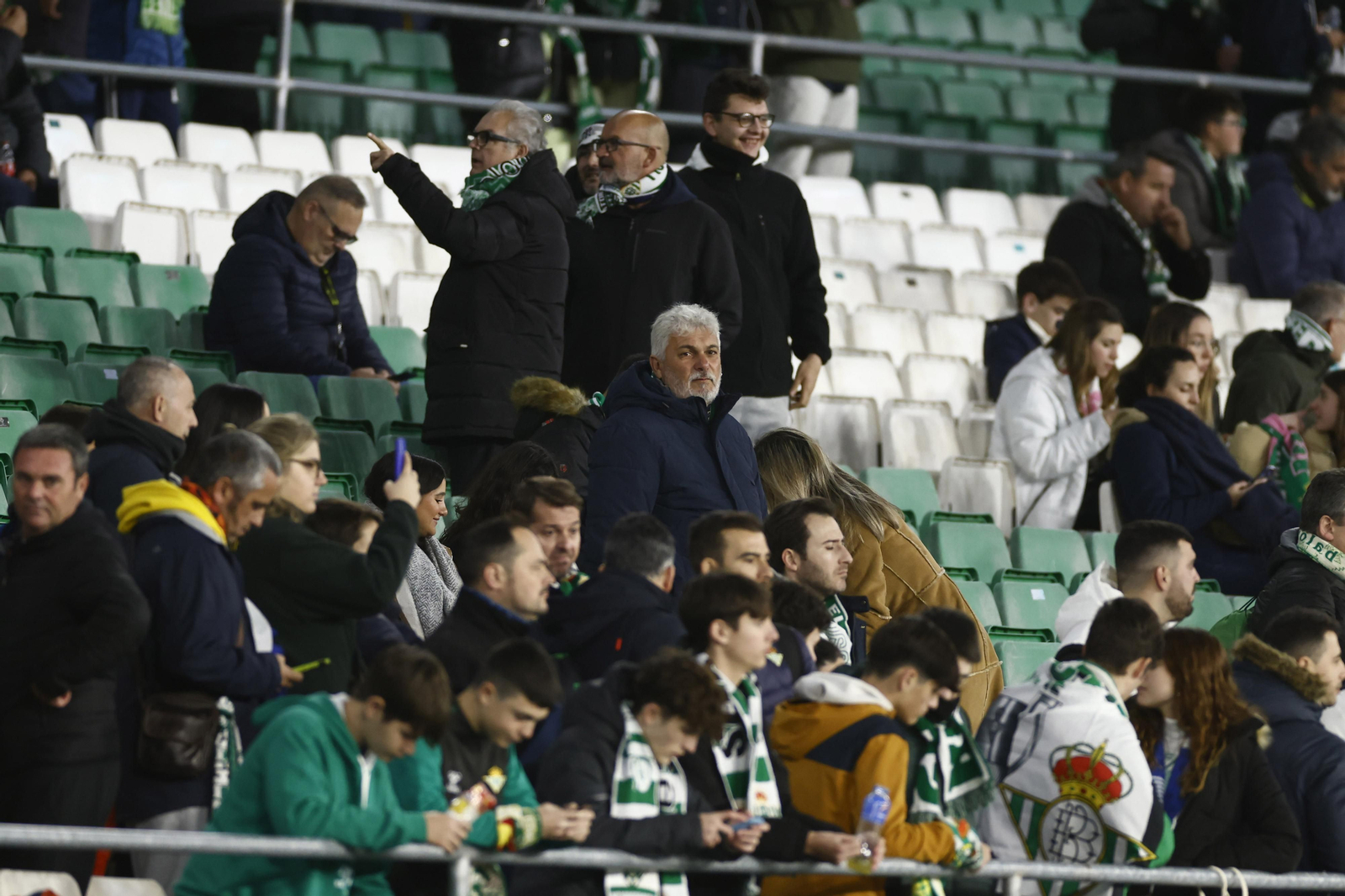 Búscate en las fotos del Betis-Osasuna