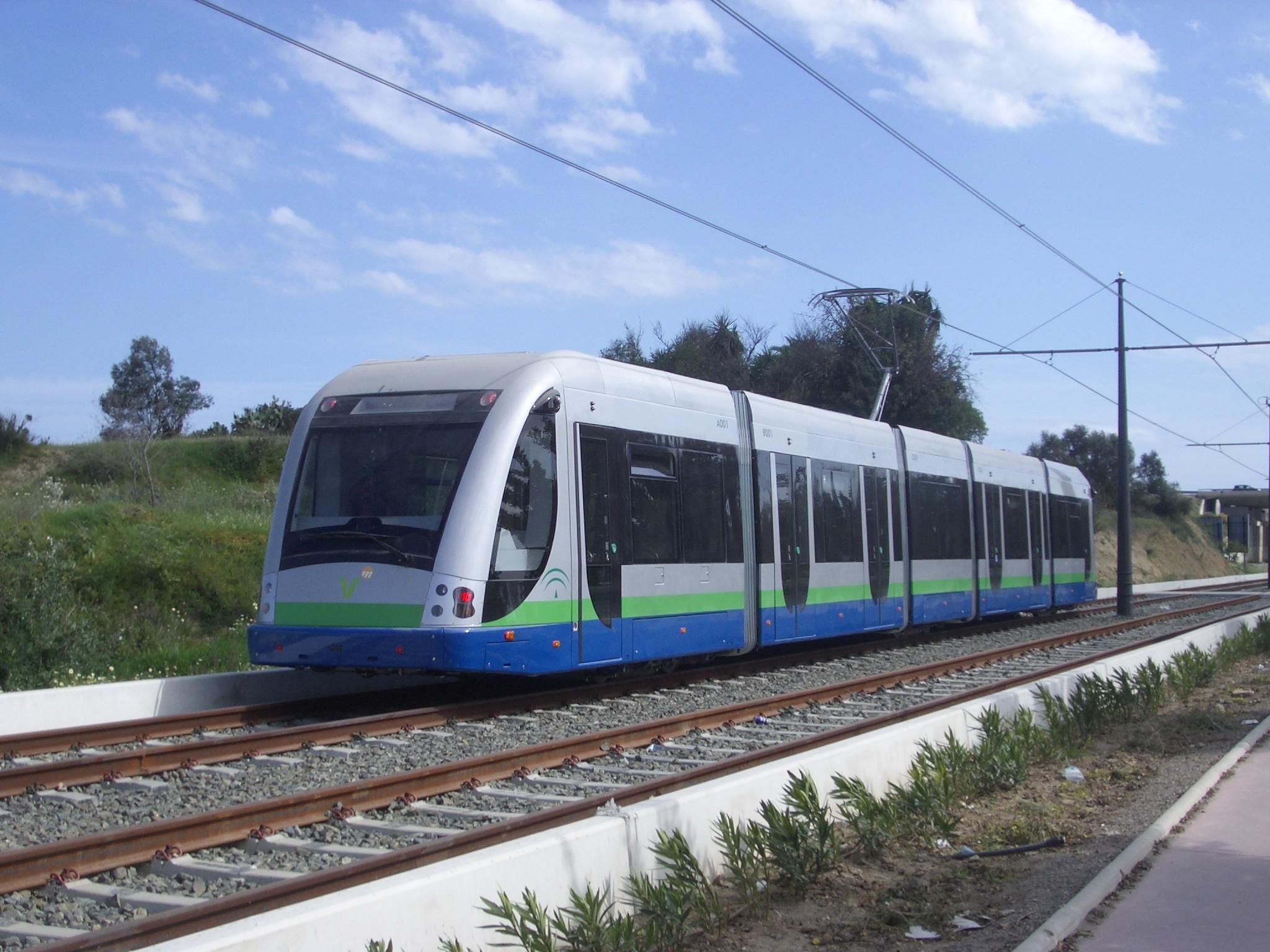 El tranvía de Vélez-Málaga seguirá parado: el Ayuntamieto renuncia a una subvención de 3,7 millones para volver a ponerlo en marcha