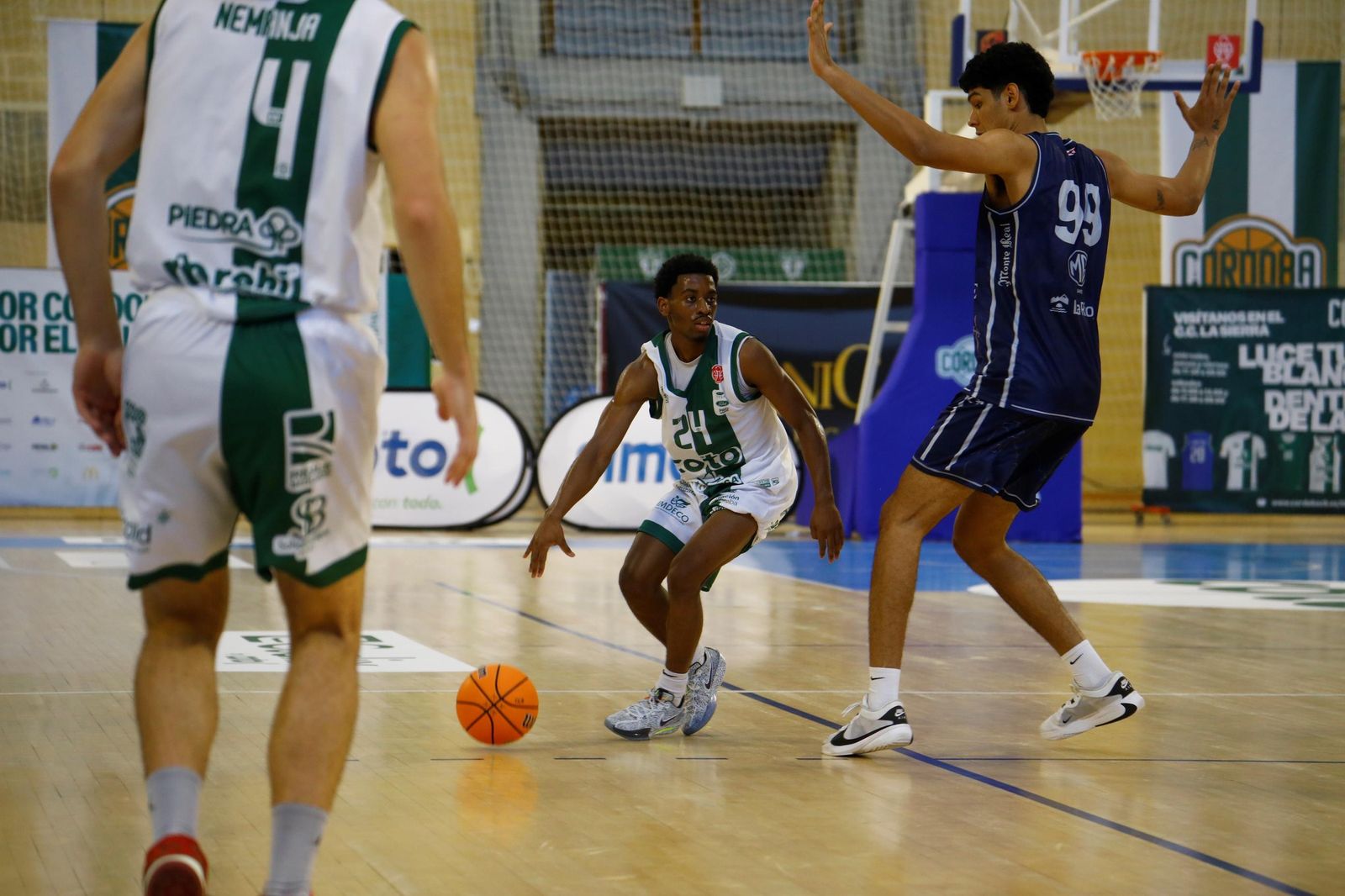 Las mejores fotos del triunfo del Coto Córdoba sobre Rioverde Clavijo en Vista Alegre