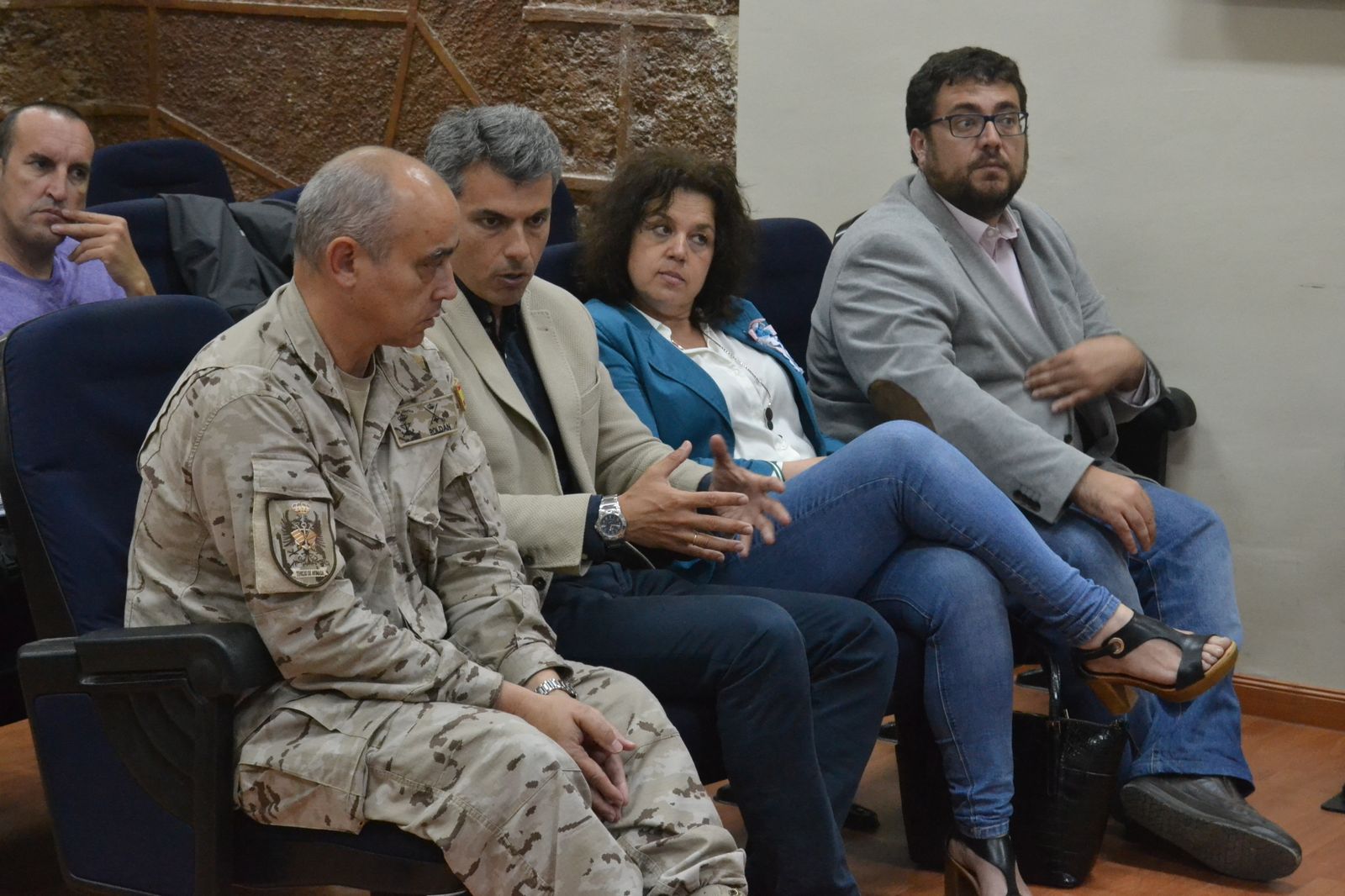 Un momento del encuentro con la Armada