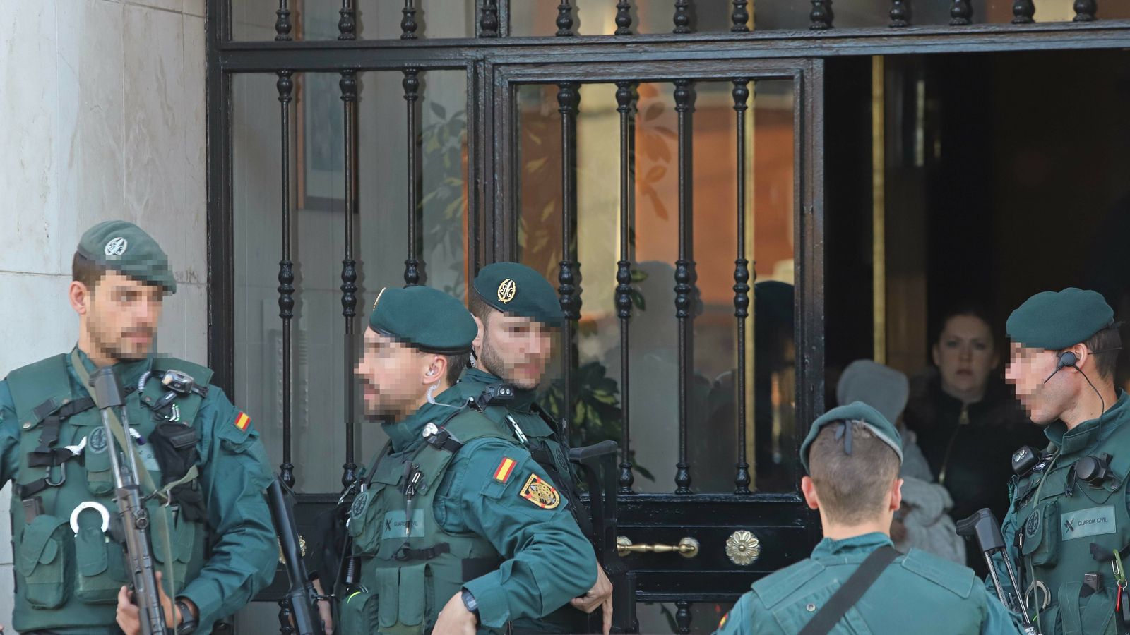 Fotos de los registros de la Guardia Civil en La Línea