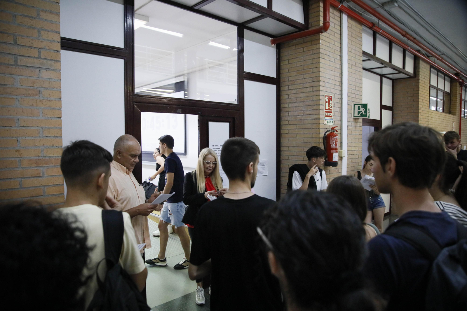 Imágenes de la evaluación para el acceso al sistema universitario (PEvAU)