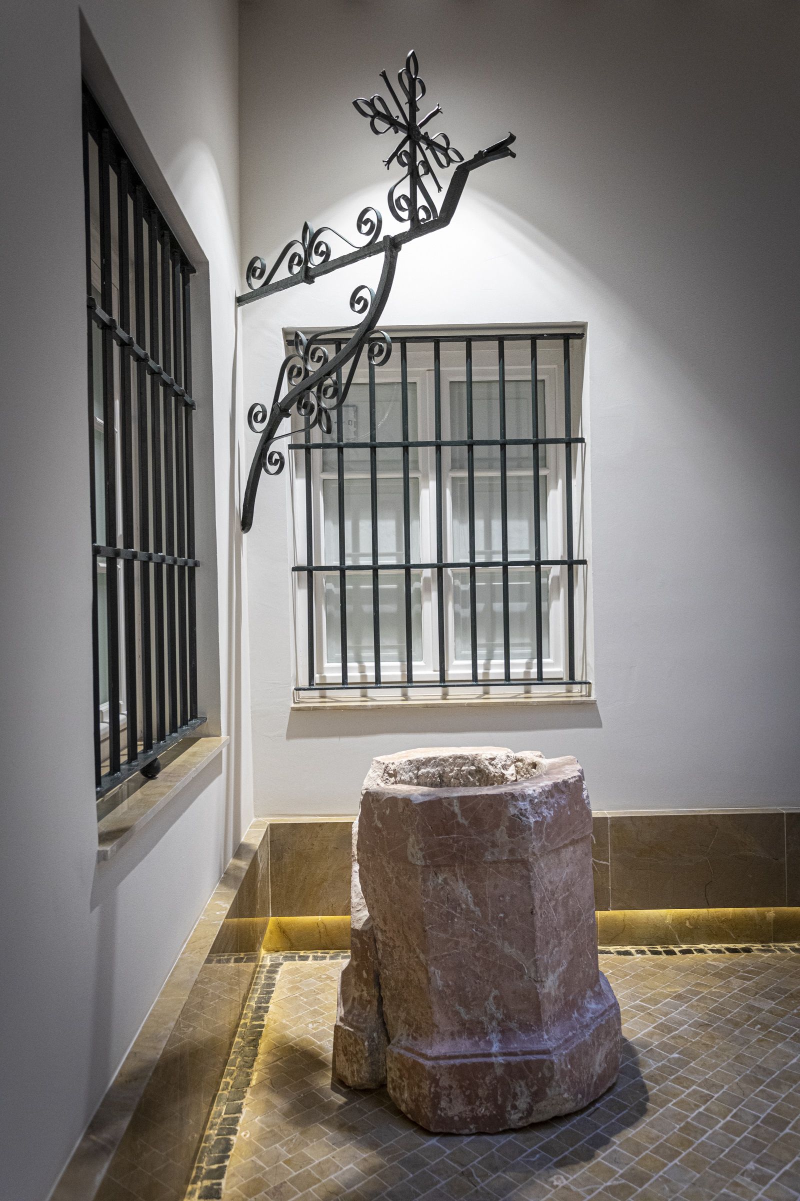 Detalles de la rehabilitación integral de finca en Conde O´Reilly esquina Costa Rica