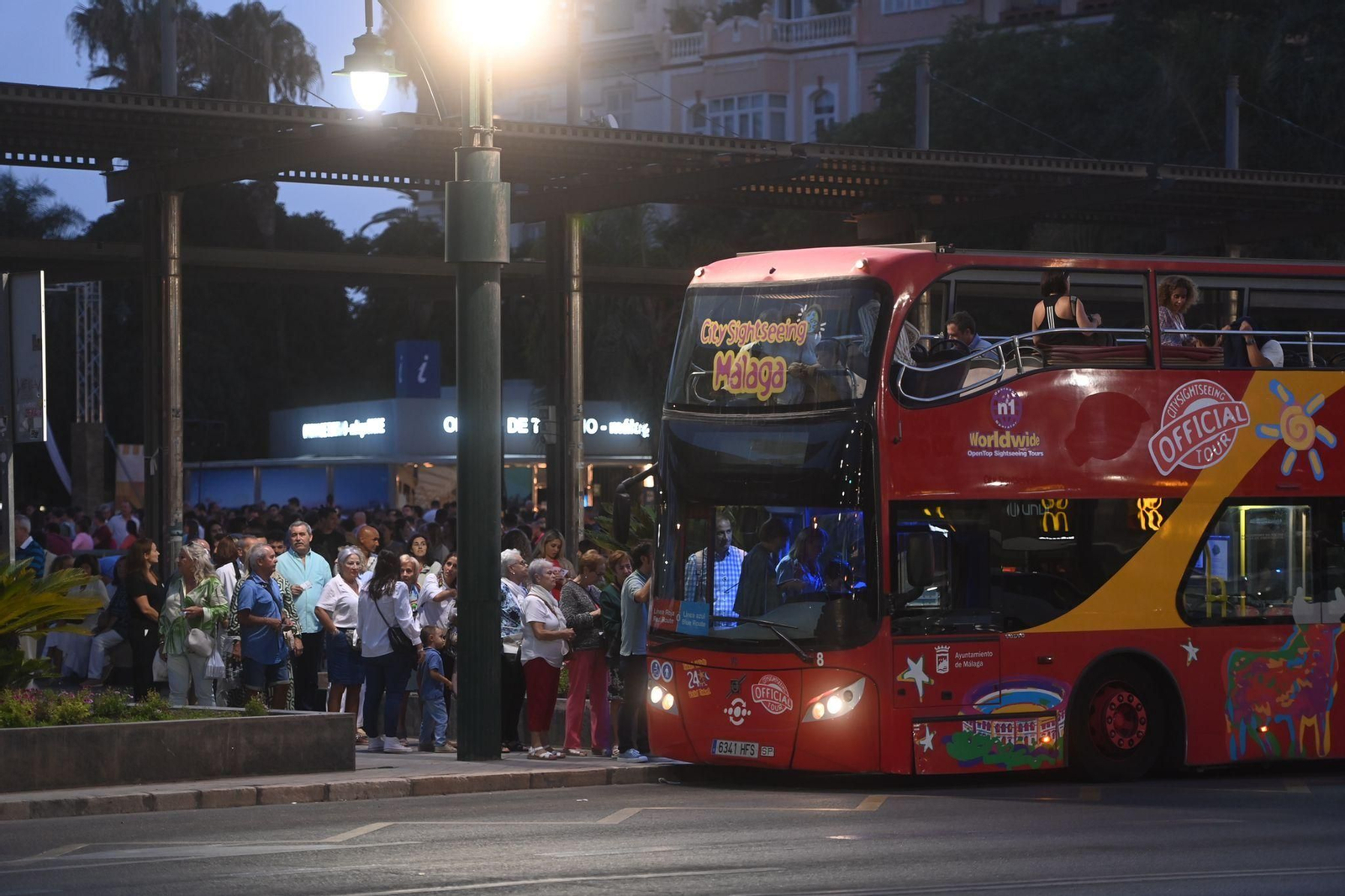 Las fotos de la Noche en Blanco en Málaga: la cultura inunda las calles