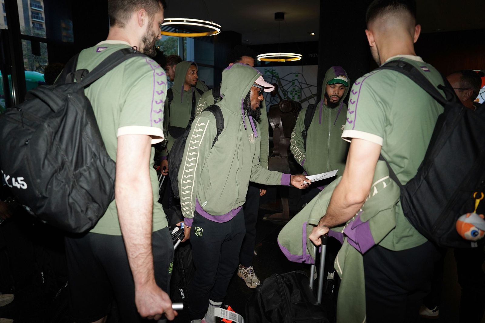 El Unicaja ya está en Valencia para la Copa del Rey tras un pesado viaje