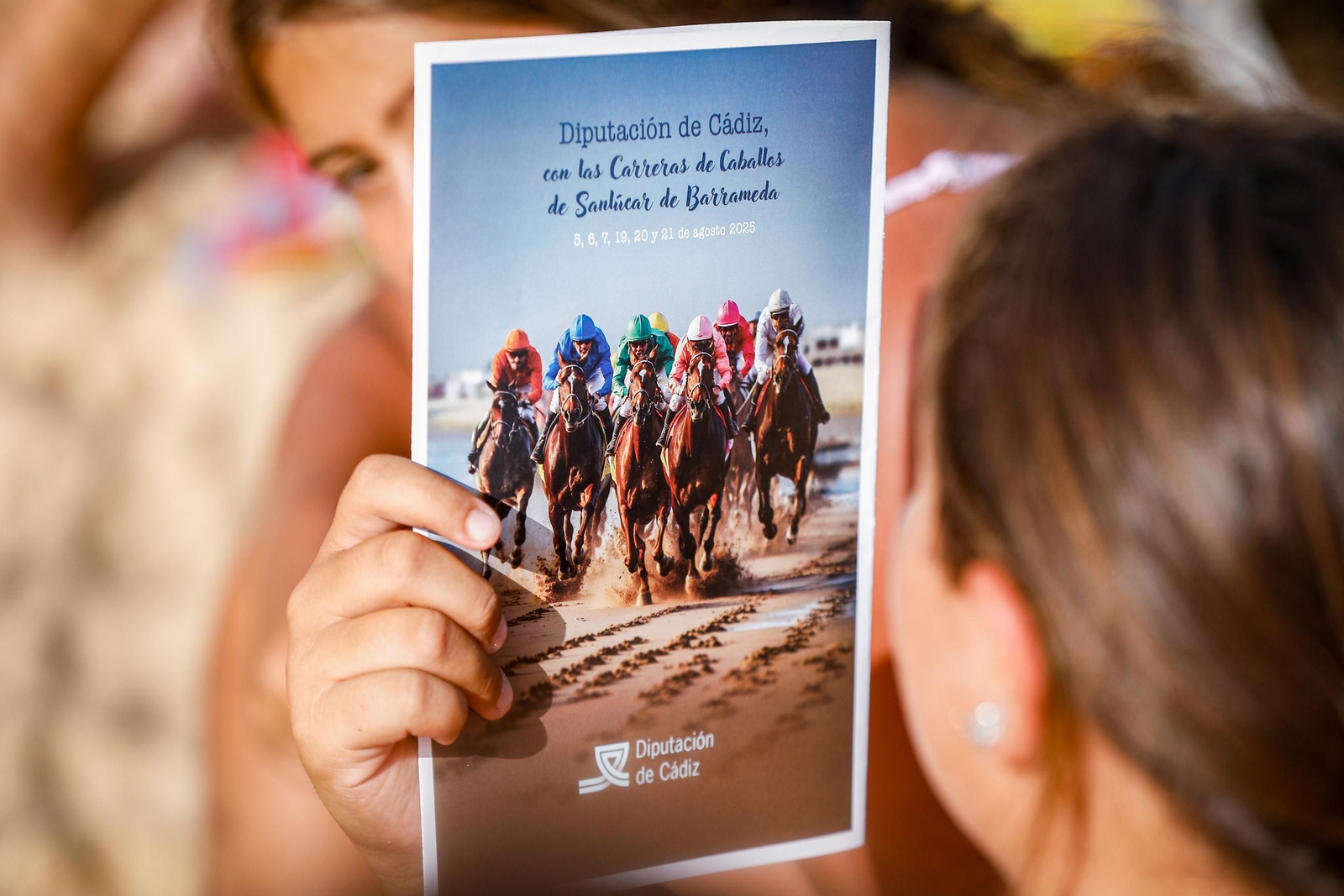 Imágenes de la segunda jornada del ciclo inicial de las Carreras de Caballos de Sanlúcar 2025
