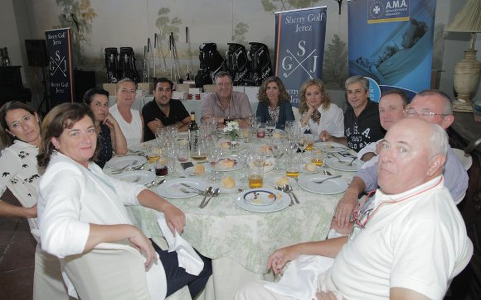 Carmen Ribelles, Mercedes López-Sela, Lola Vázquez, Concha Ribelles, Rafa Toledo, Ascensión Cabrera, Carmen Angosto, Javier Gómez, Miguel Ángel Bragado, Juan Manuel Cáceres, Miguel Alcántara y Miguel Lizaso.  Foto: Ignacio Casas de Ciria