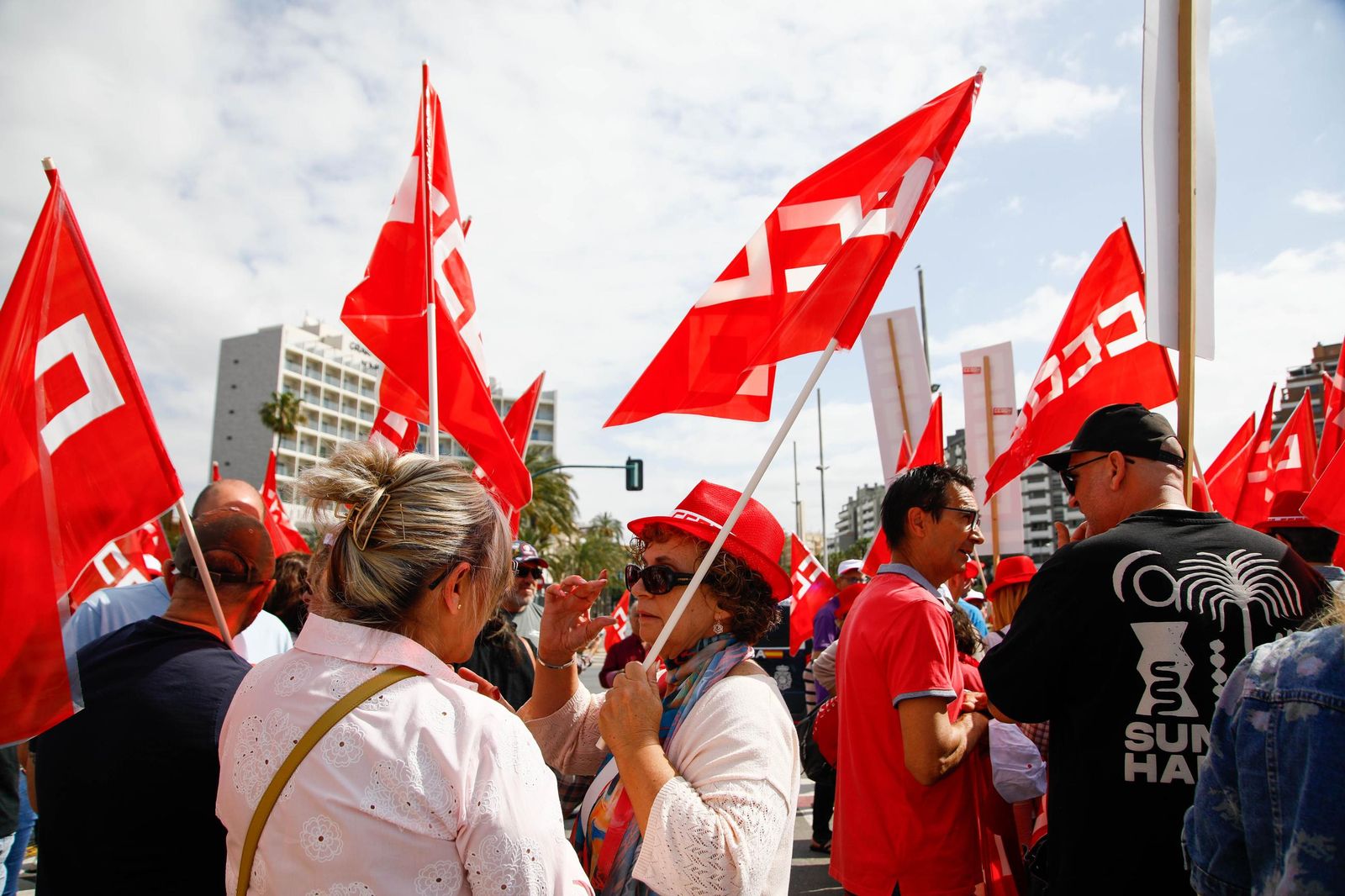 Las imágenes de la manifestaciones del 1 mayo en Almería, Día del Trabajador