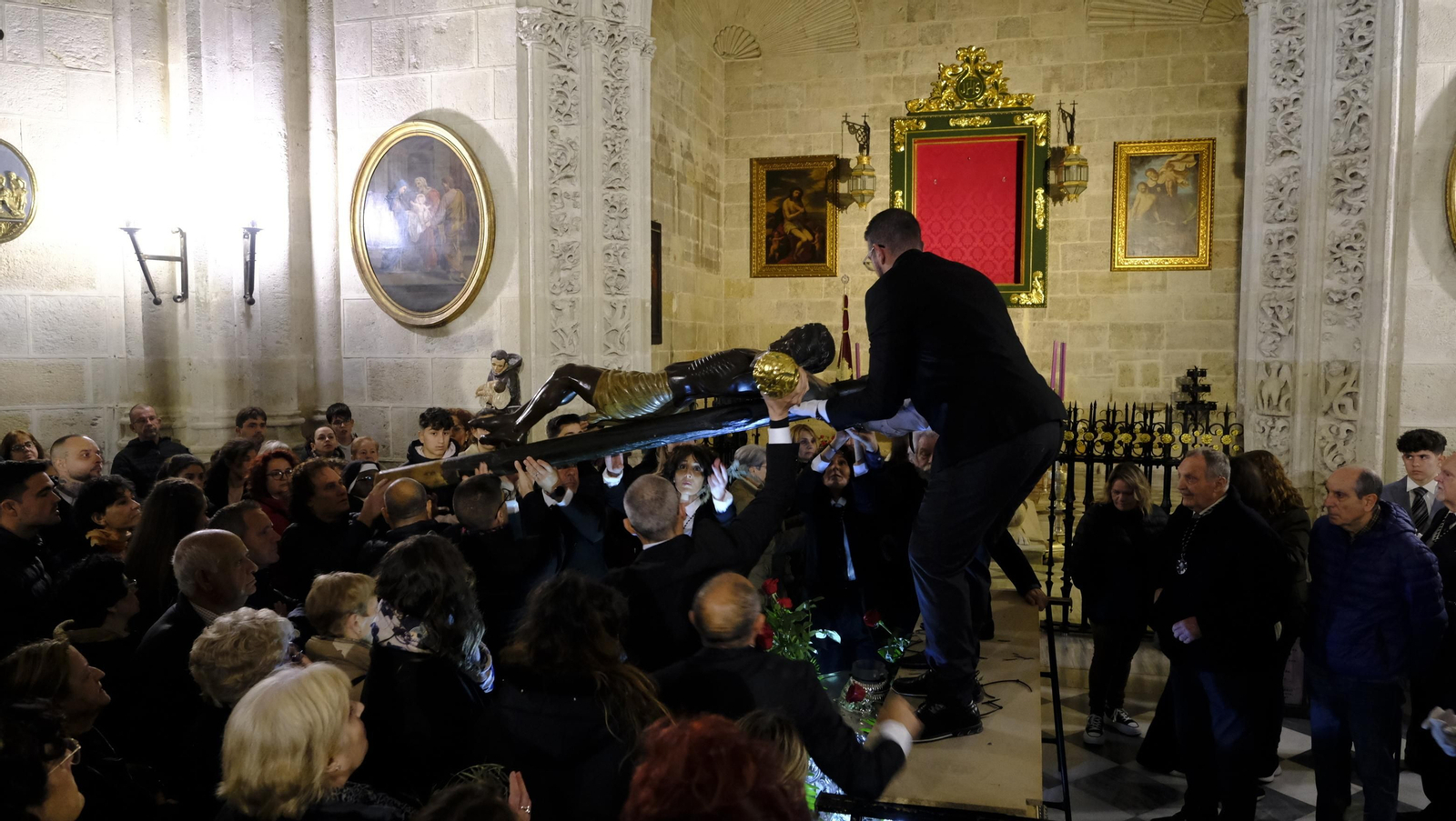 Las imágenes del Vía Crucis del Cristo de la Escucha