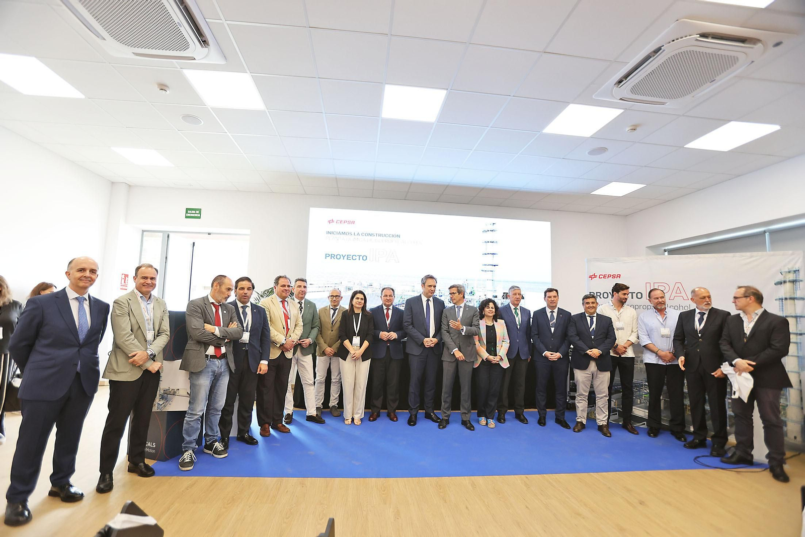 Imágenes de la presentación de la nueva planta de alcohol isopropílico (IPA) de CEPSA en Huelva