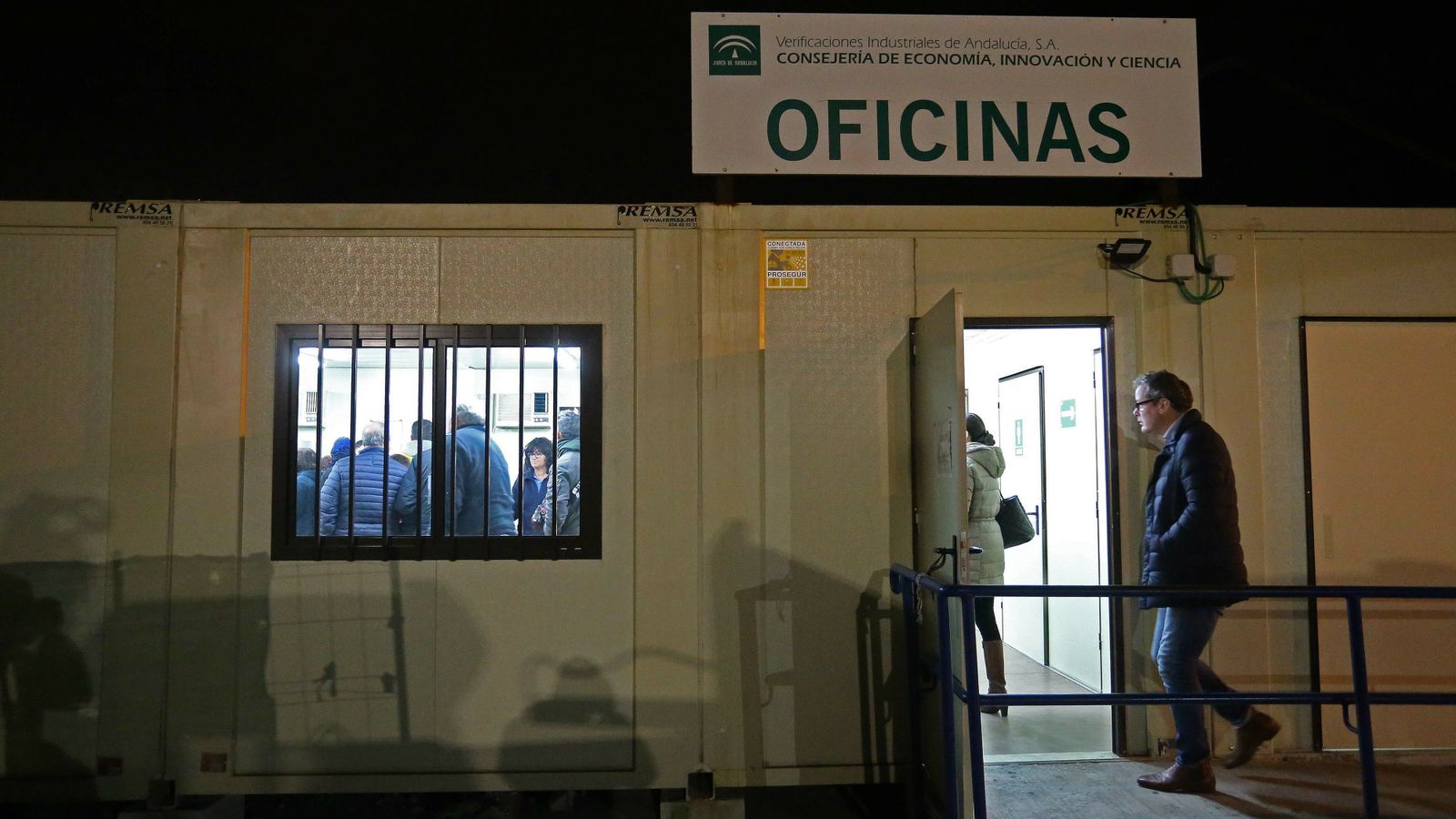 Colas en la ITV de Algeciras