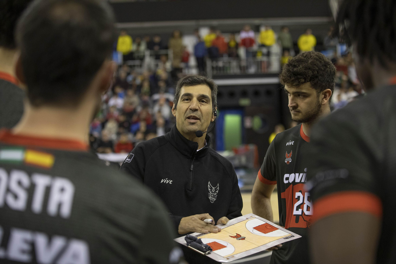 Las imágenes del primer Fénix Game del Covirán Granada