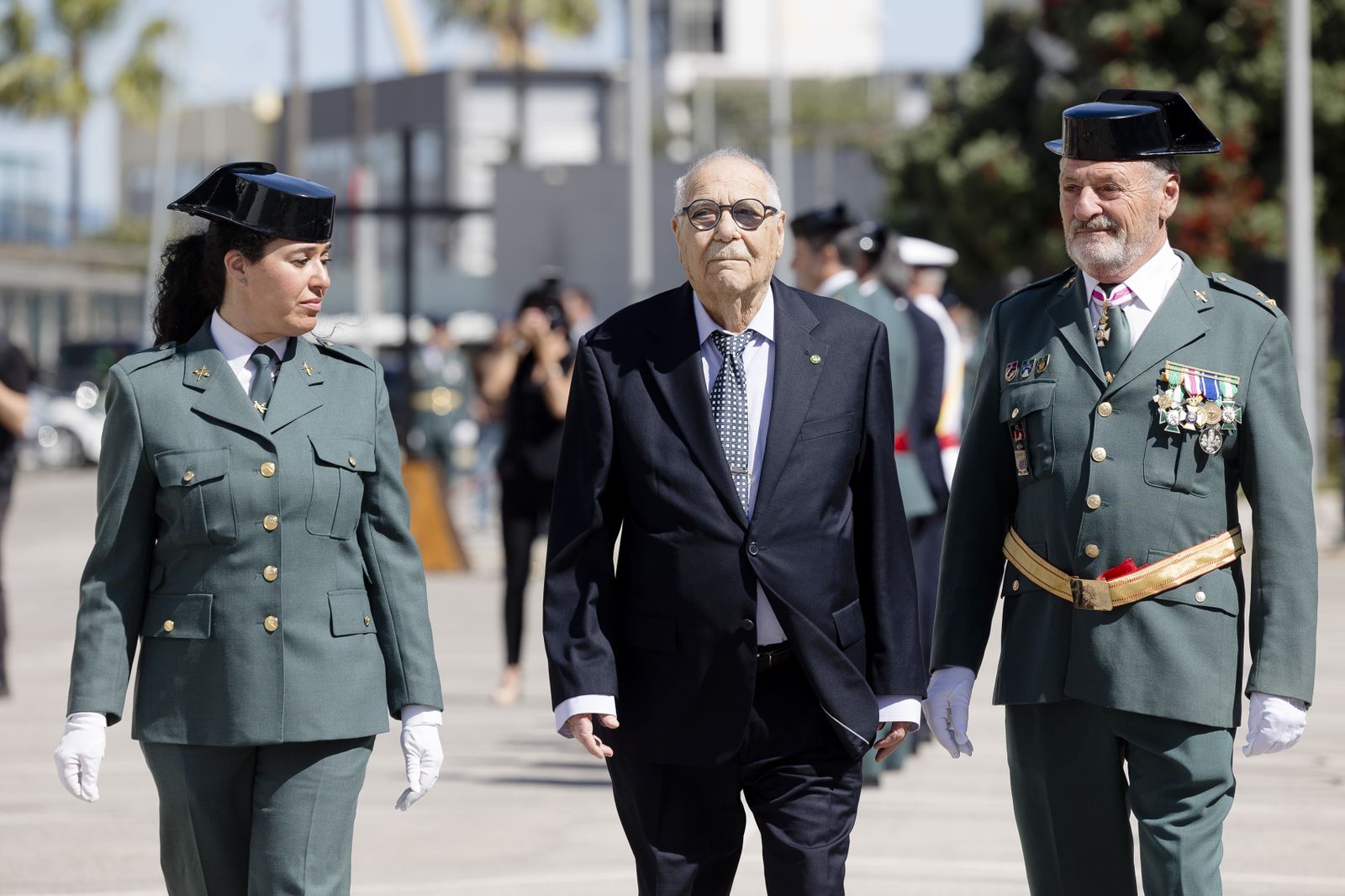 Toma de posesión del coronel Luis Martín Velasco como jefe de la Comandancia de la Guardia Civil  de Cádiz