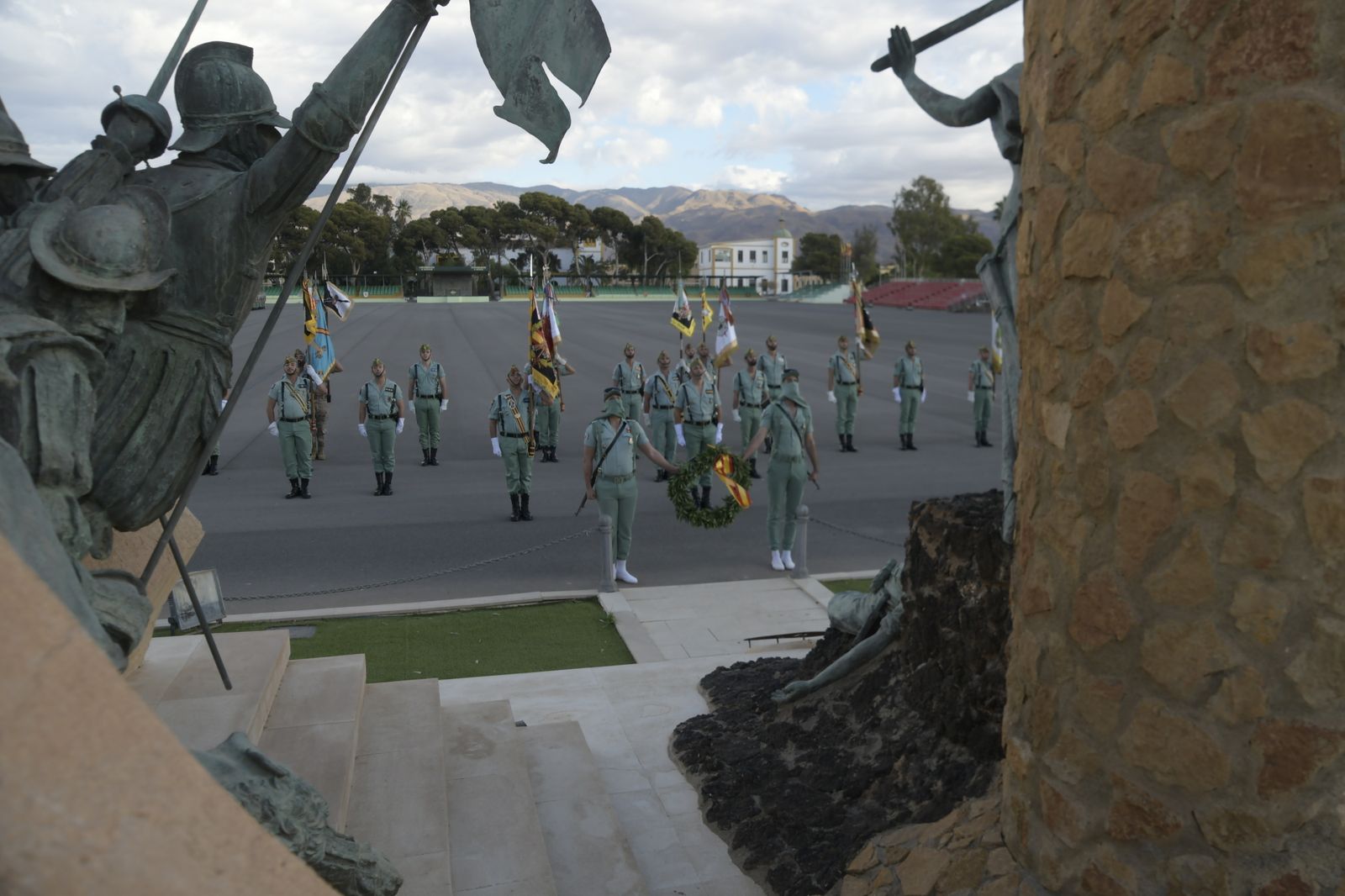 La Brigada de La Legión despide al contingente de 130 militares que participa en la misión NATO Mission-Iraq