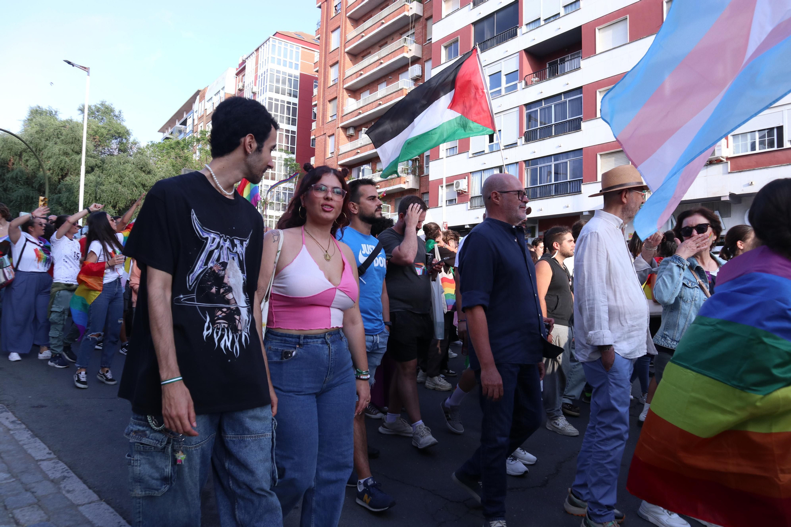 Las mejores imágenes de la manifestacióndel del Orgullo LGTBI en Huelva