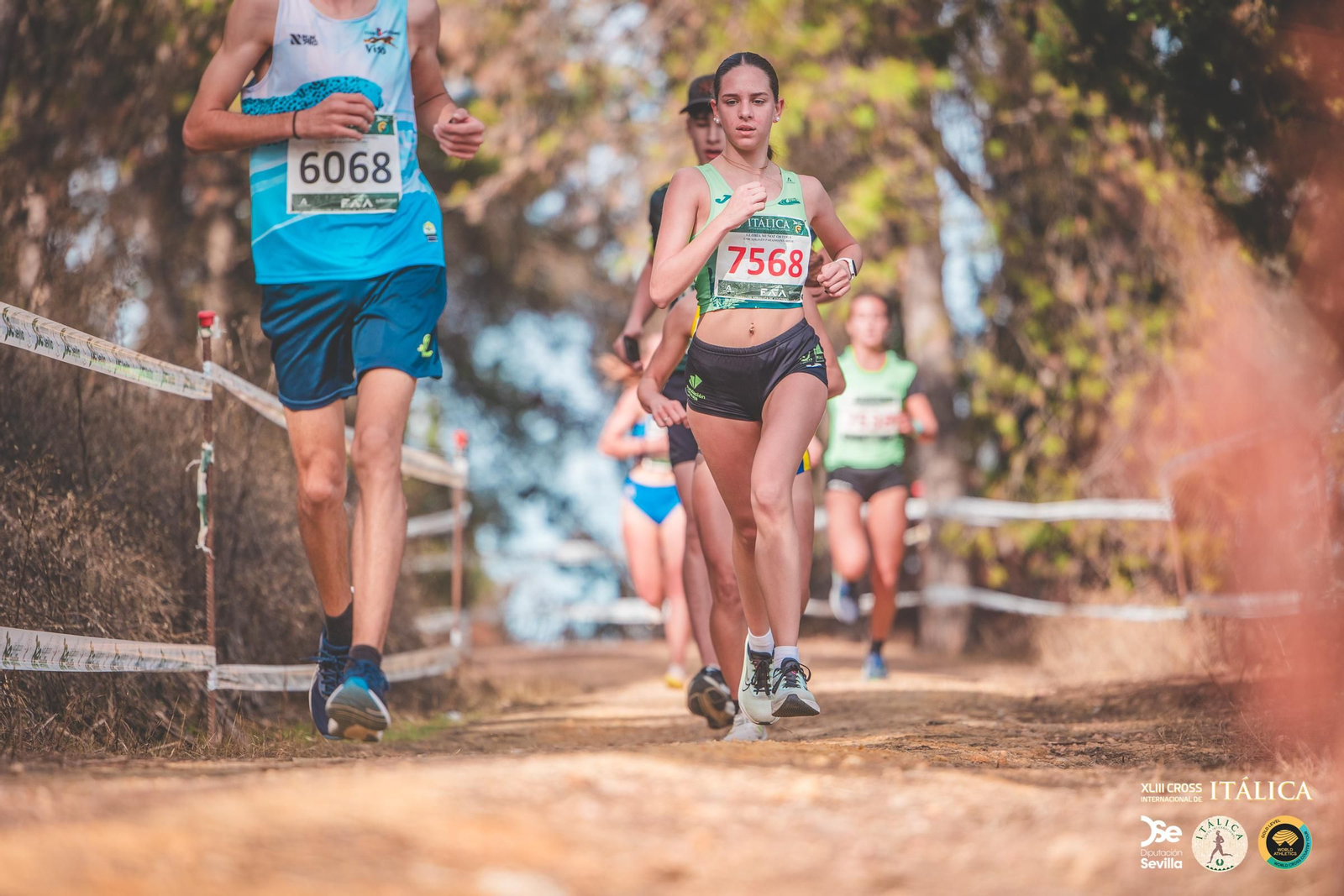 Búscate en las fotos del Cross de Itálica 2025 | 5