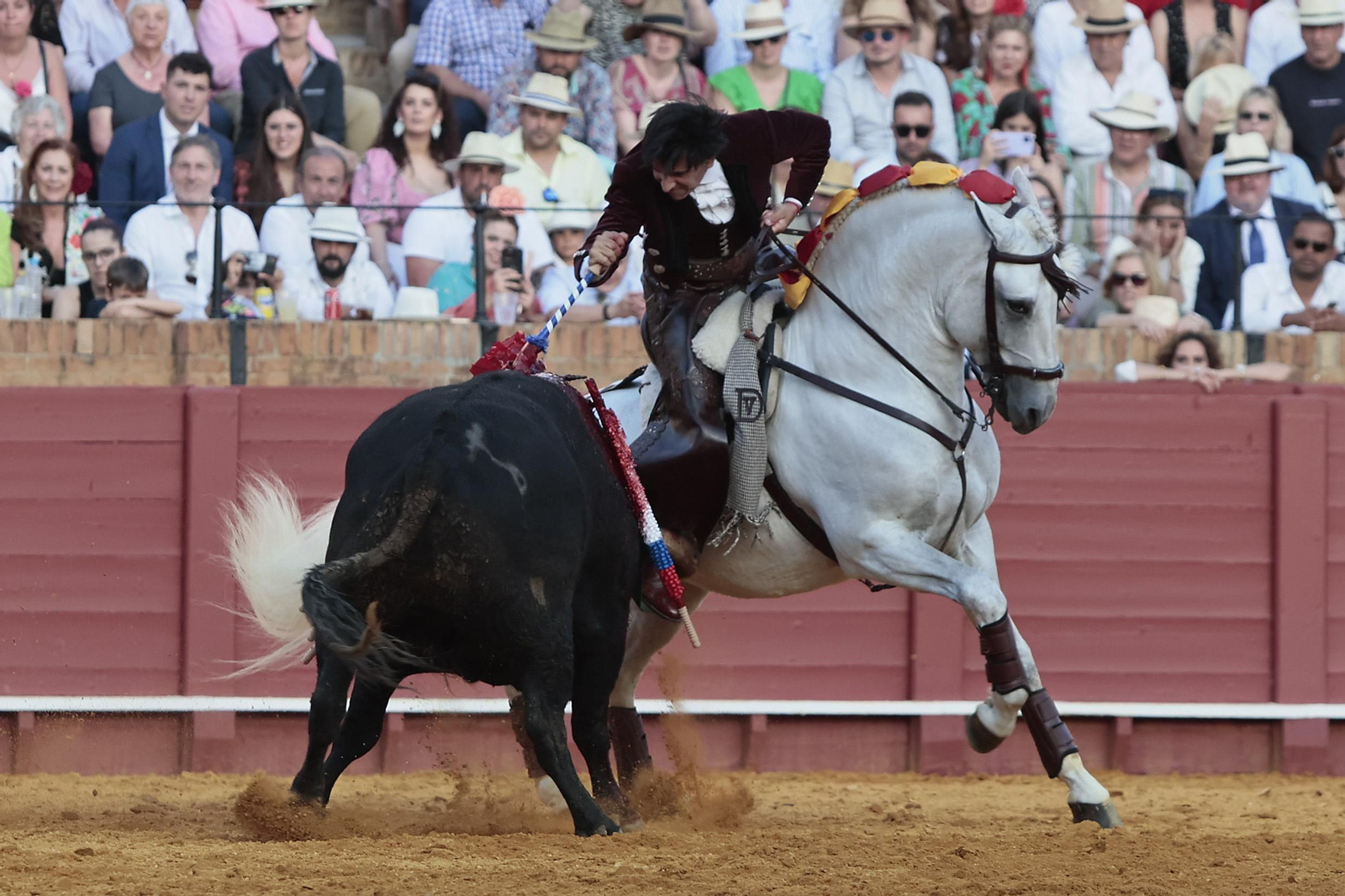 Las imágenes de la corrida de rejones