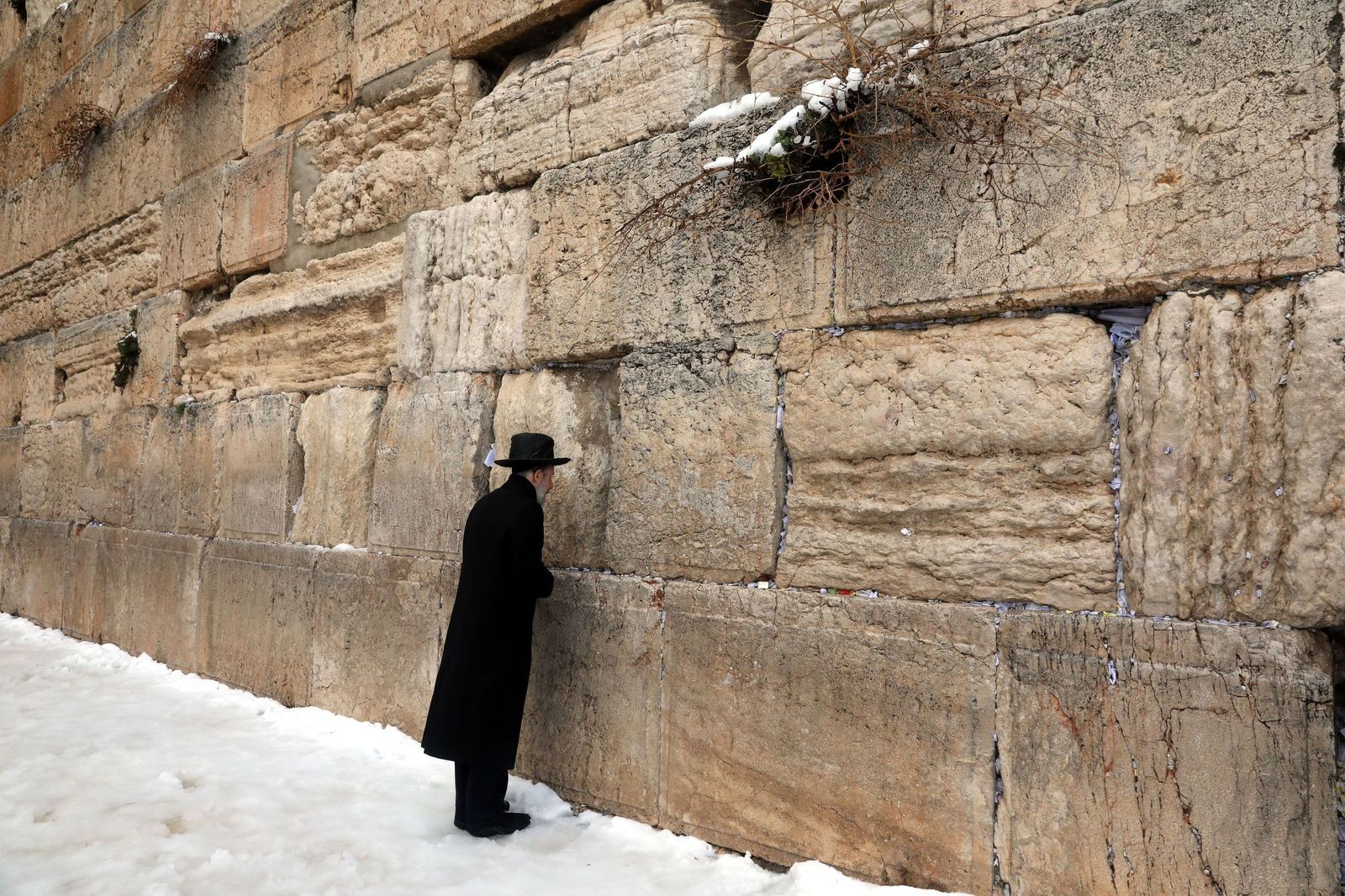 Jerusalén, cubierta de nieve tras el paso del temporal 'Elpida'