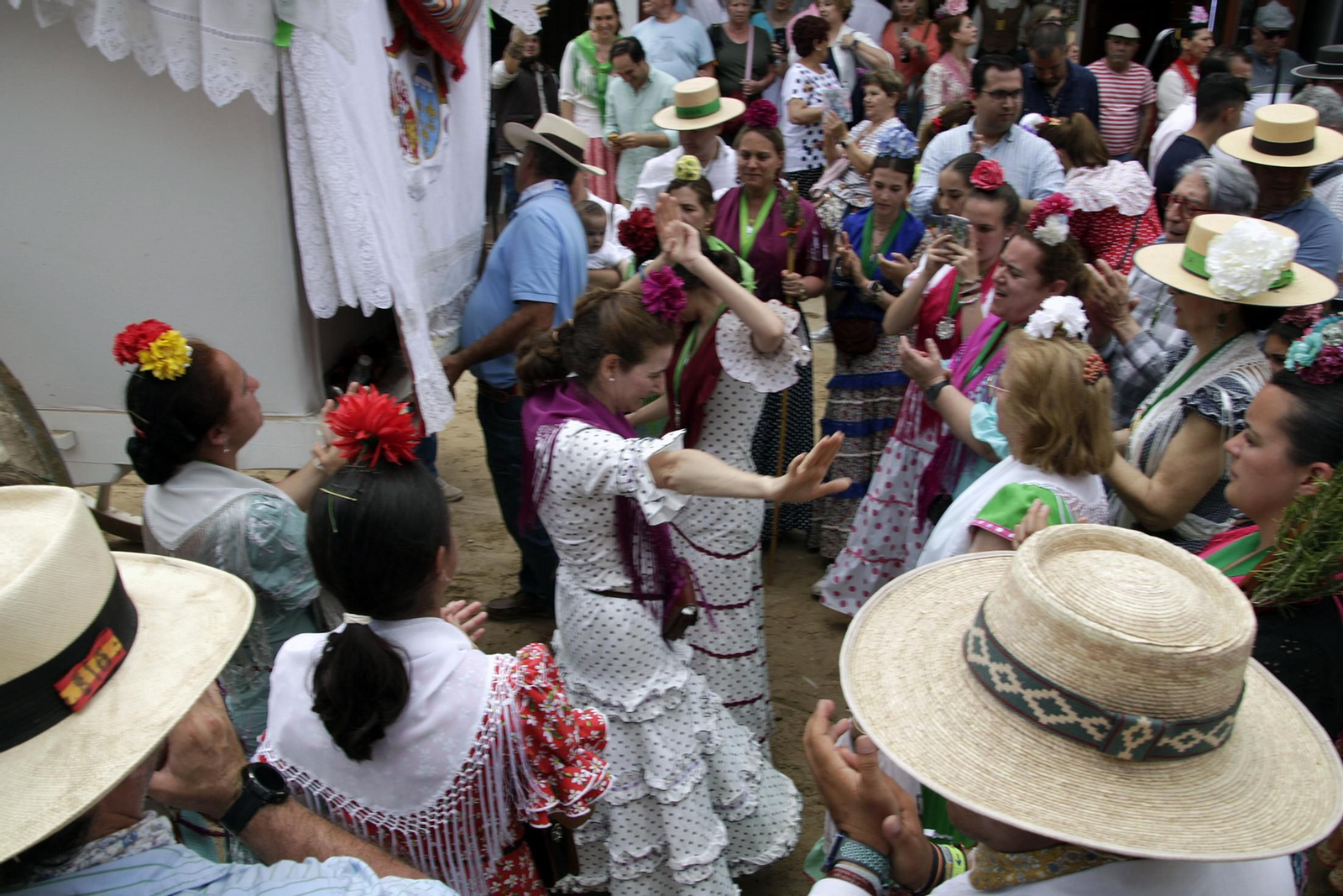 Así se vive la romería en las casas de la aldea