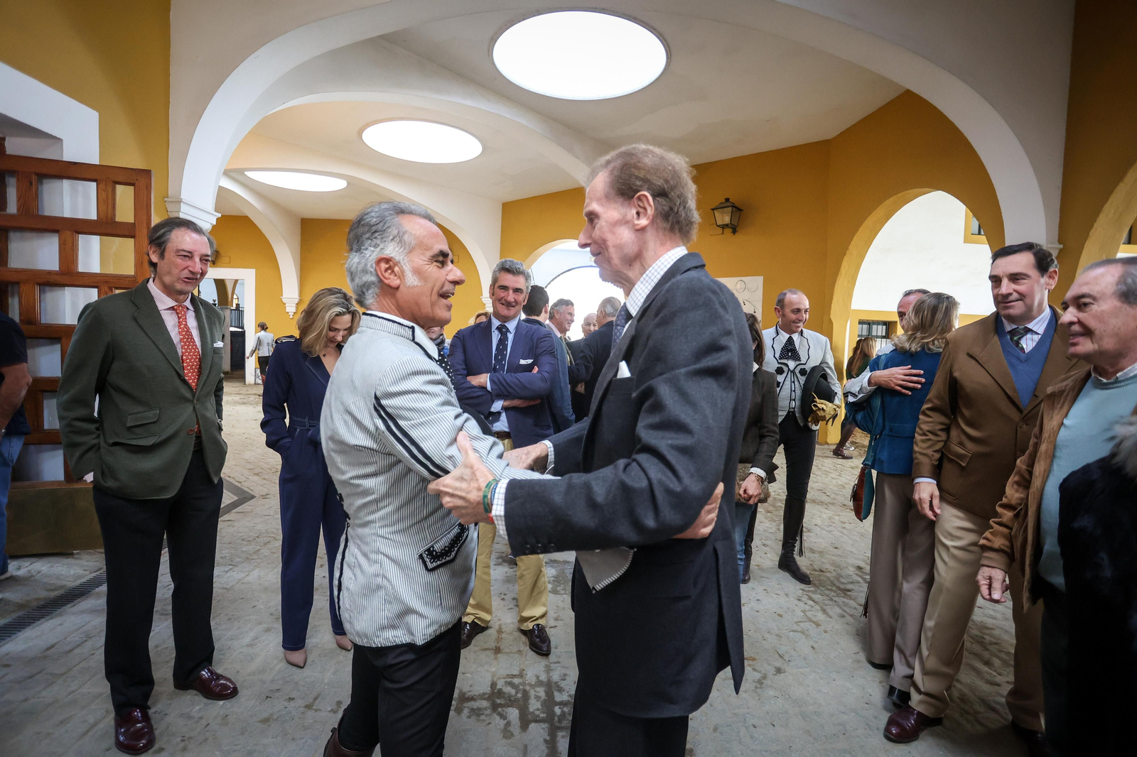 Emotiva despedida del jinete Manolo Ruíz en la Real Escuela