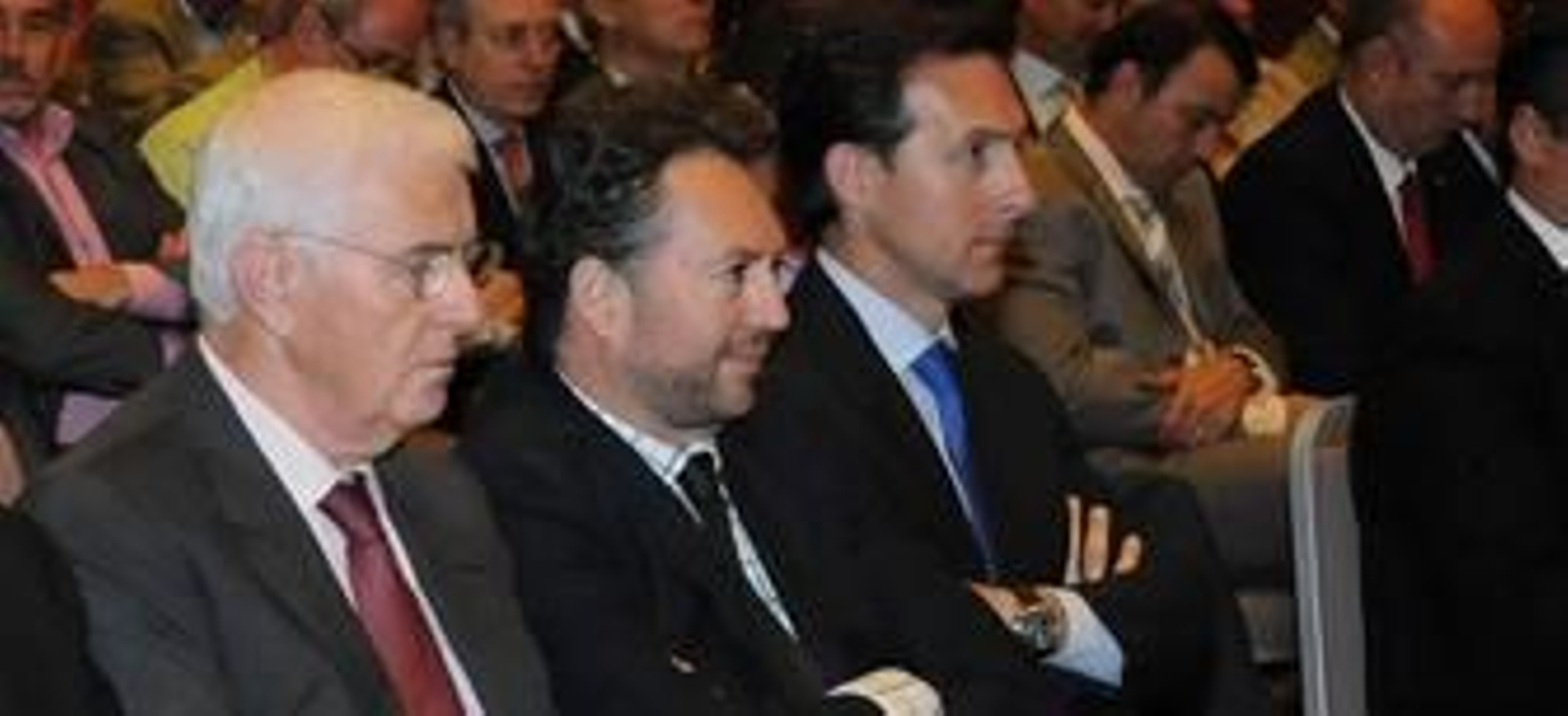 José Joly, junto a José Luis Sánchez Domínguez y Luis Sánchez Manzano, del grupo Sando. José Joly, junto a José Luis Sánchez Domínguez y Luis Sánchez Manzano, del grupo Sando.