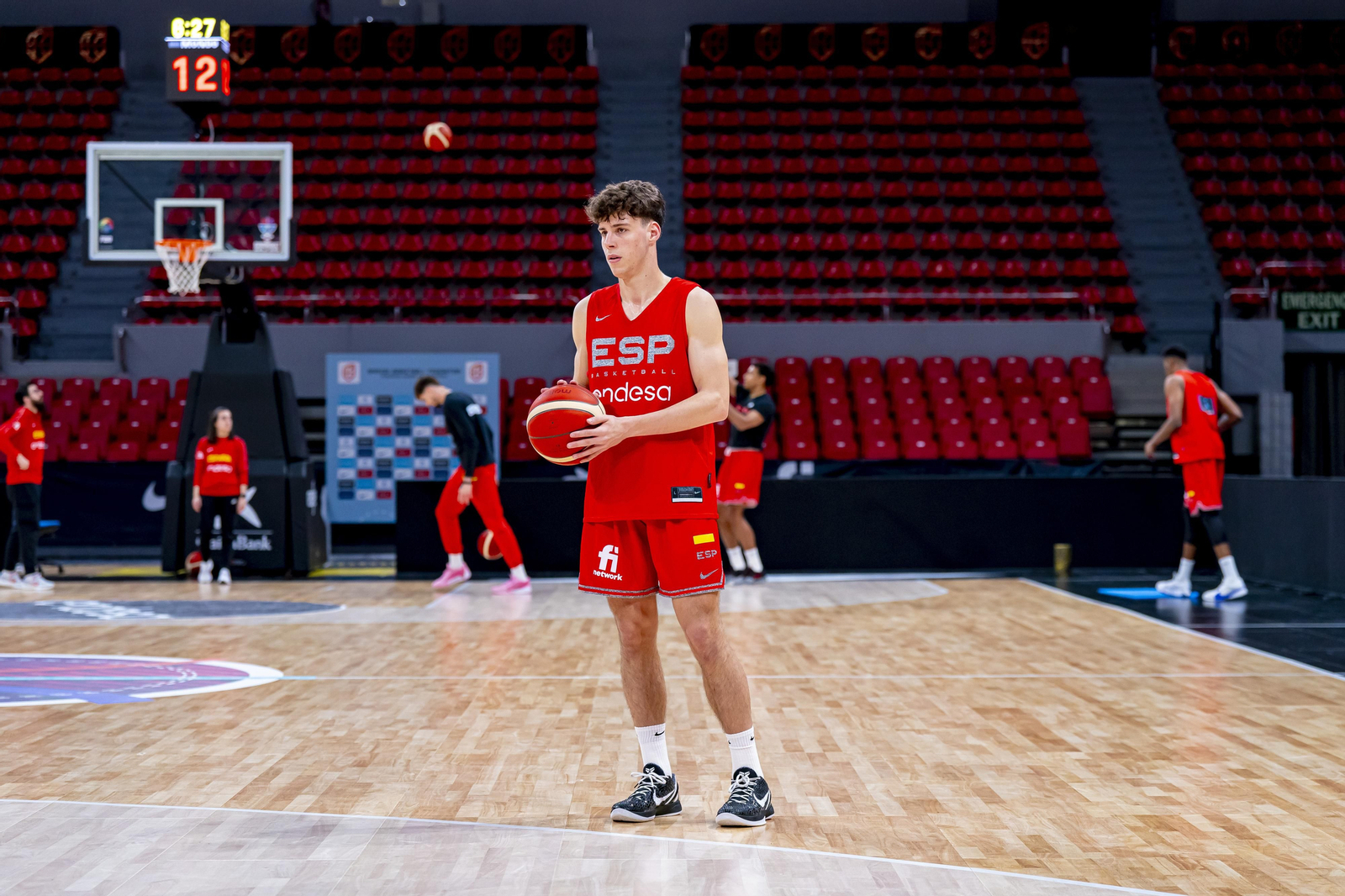 La España de Alberto Díaz, Yankuba Sima y Saint-Supéry sigue trabajando en Zaragoza