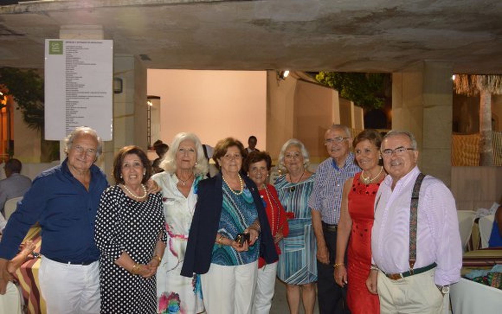 Sálvador Solorzano, Conchi Sañudo, Isa Galvín, Mamen López, Mary Reyes, Ignacio Cavijoli, Mamen Sánchez y Pepe Cuadrado.

Foto: Ignacio Casas de Ciria