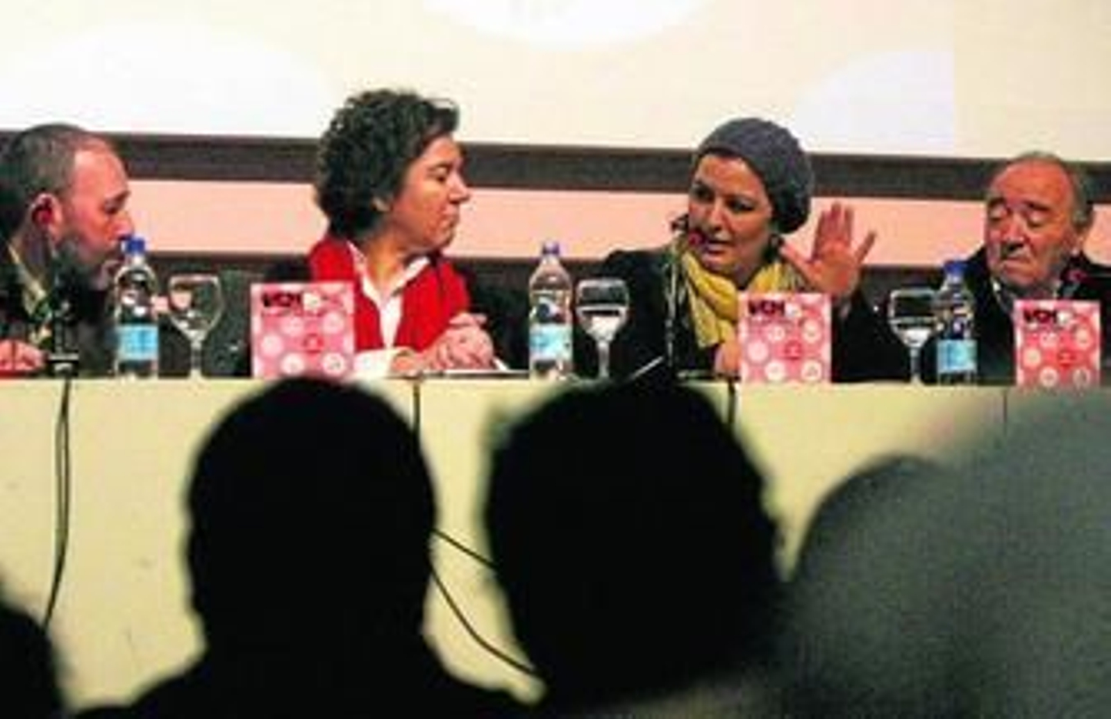 De izquierda a derecha, Manuel Naranjo, Isamay Benavente, María del Mar Moreno y Antonio Benítez Manosalvas, ayer, en el CAF.