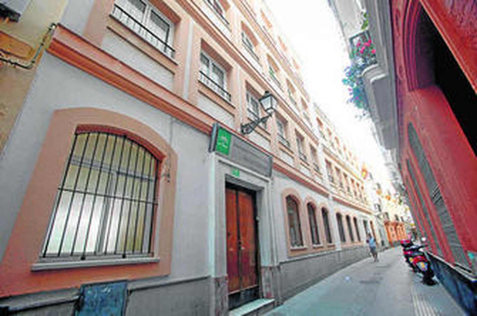 El antiguo Conservatorio de Danza, en la calle Arbolí, que cambiará de uso.