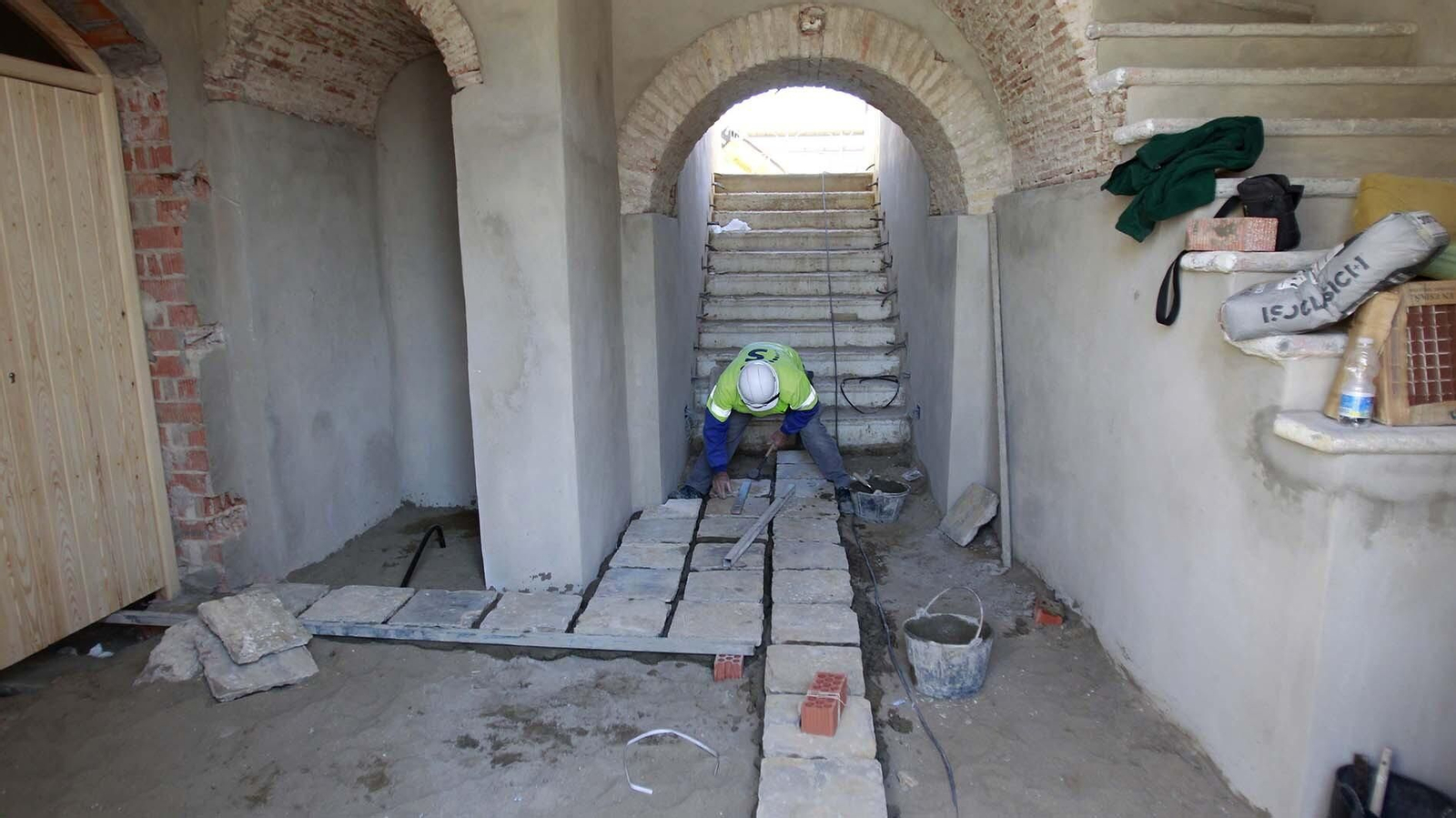 Las fotos de las obras de la plaza de toro de la Línea