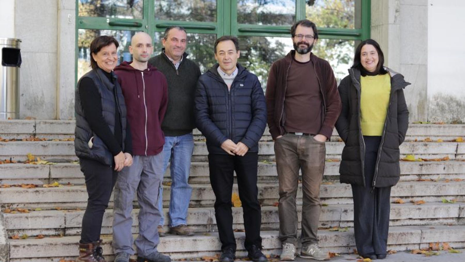 Investigadores de los departamentos de Ingeniería Electrónica y de Computadores y Zoología de la UCO.