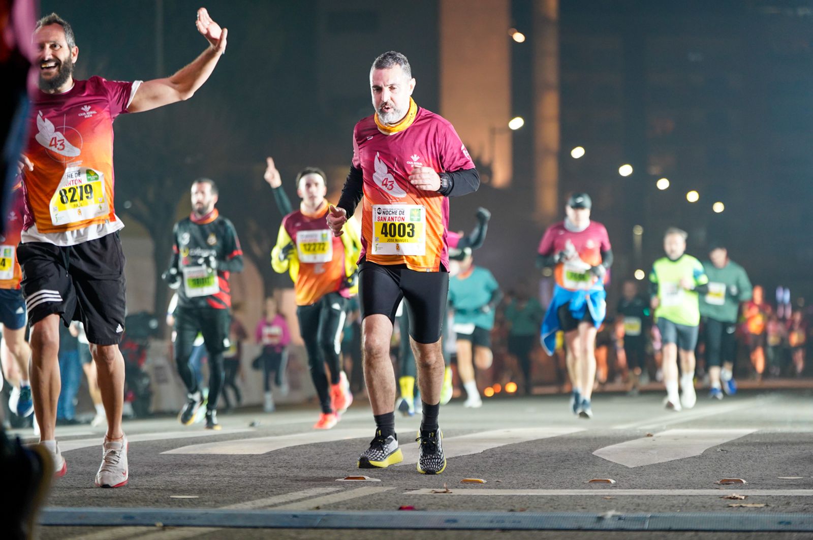 En imágenes: búscate en tu llegada a meta de la Carrera de San Antón 2026 (10)