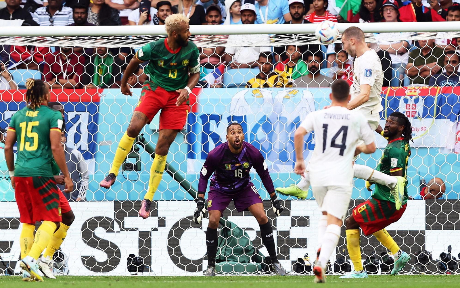 Las imágenes del Camerún - Serbia