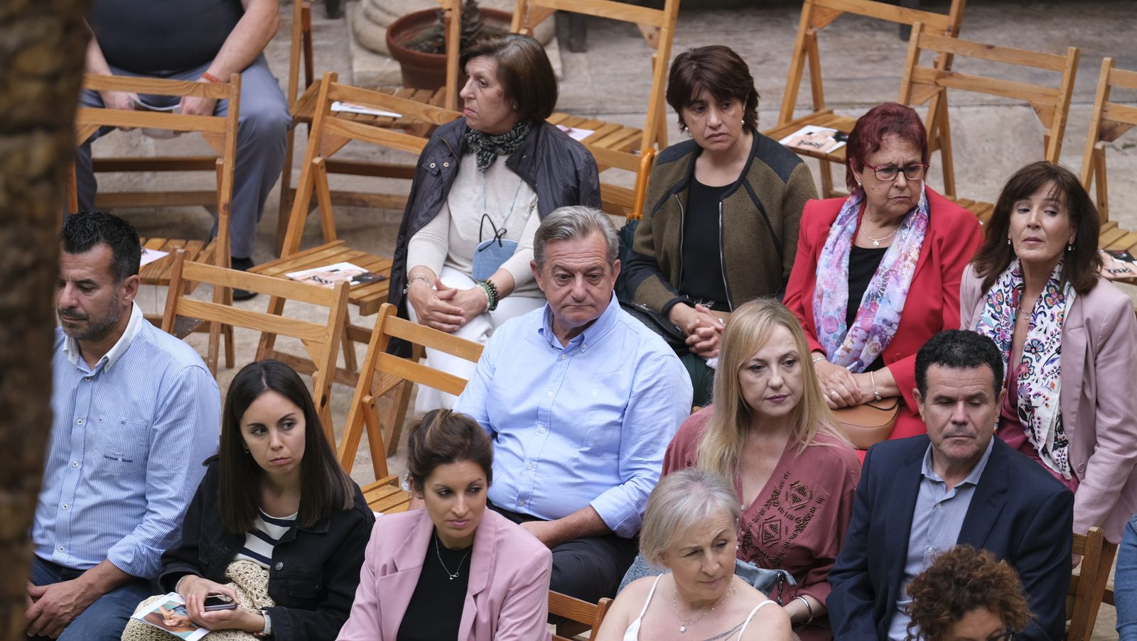Imágenes del desfile benéfico contra el cáncer, en la Escuela de Artes de Almería