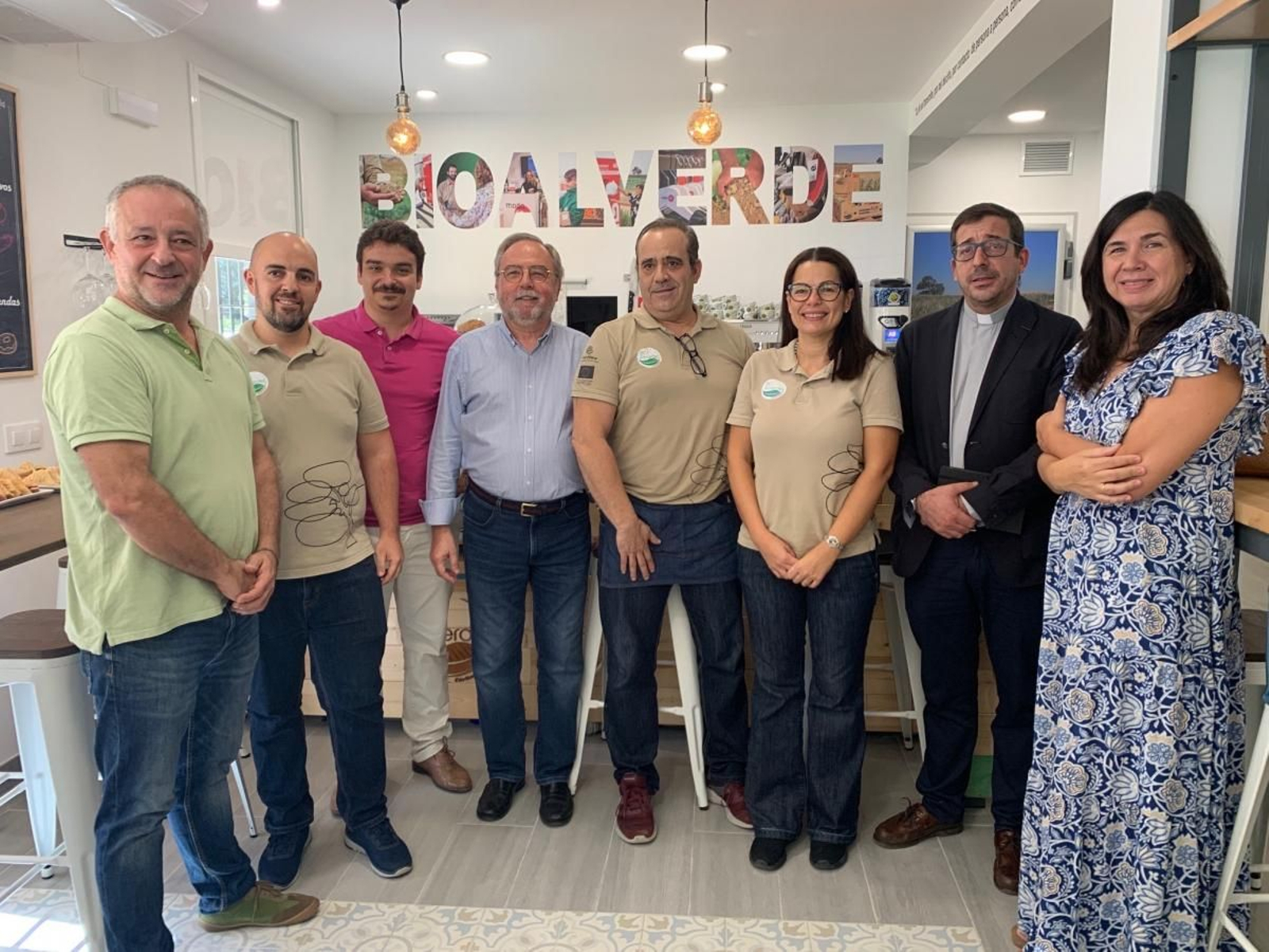 Un momento del acto de presentación del nuevo establecimiento ecológico.
