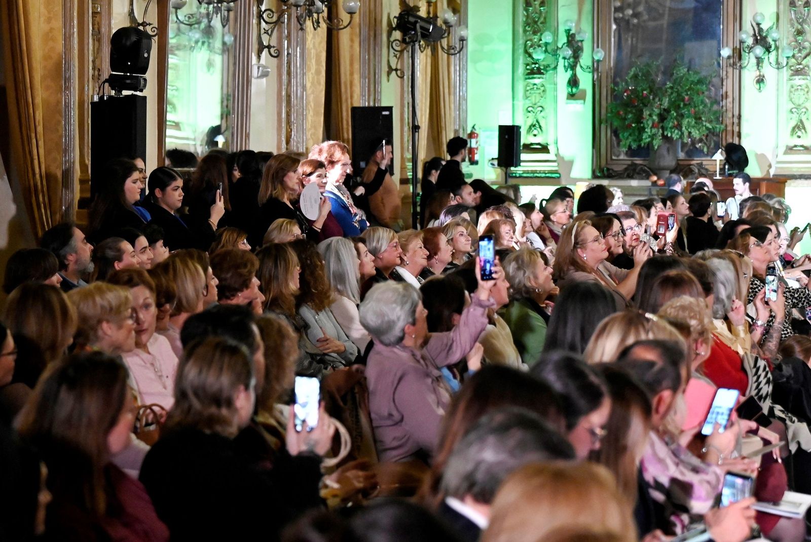 Las mejores fotos del Desfile de Moda Flamenca de Alcer Córdoba