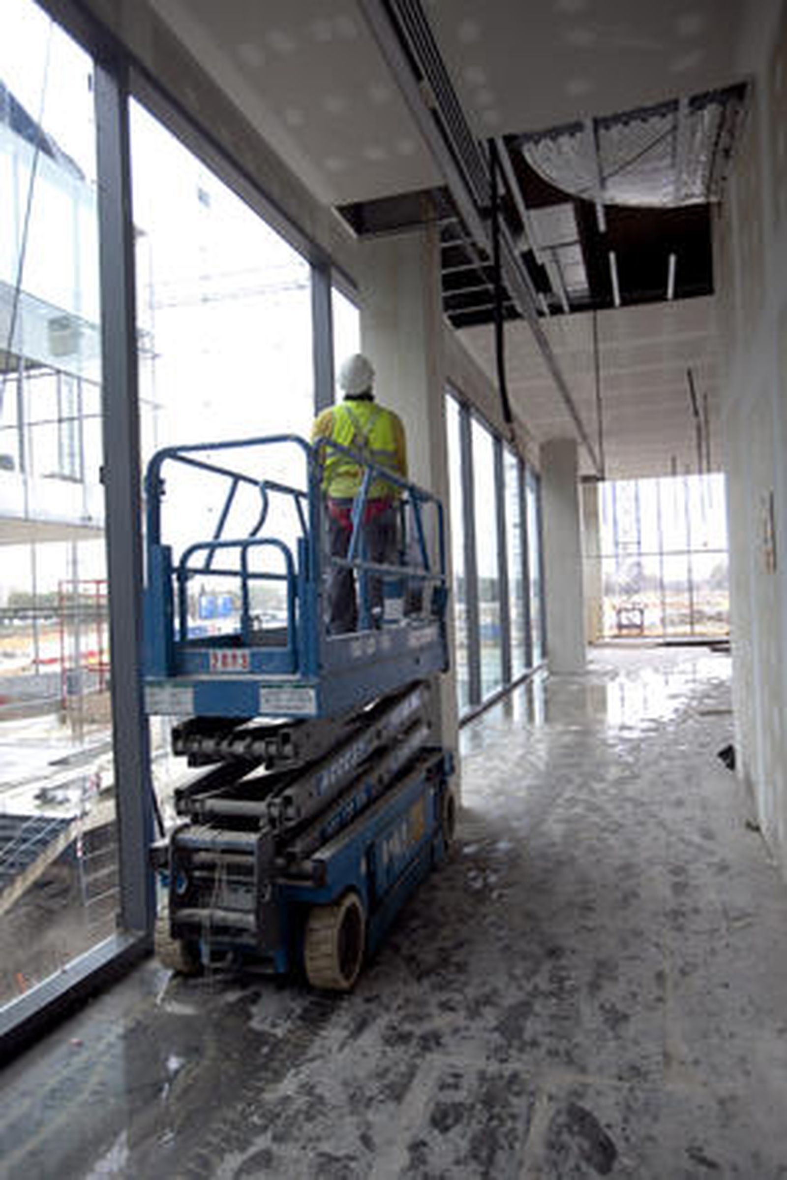 Estado de las obras de ampliación de Fibes, que espera estar en funcionamiento en los próximos meses.

Foto: Jaime Martínez