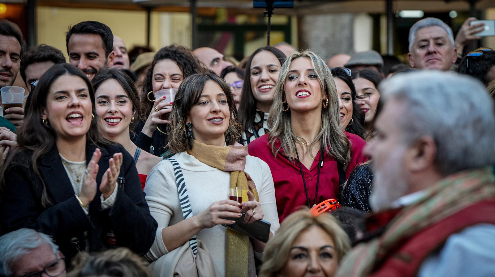 Búscate en  las zambombas del día 16 de diciembre