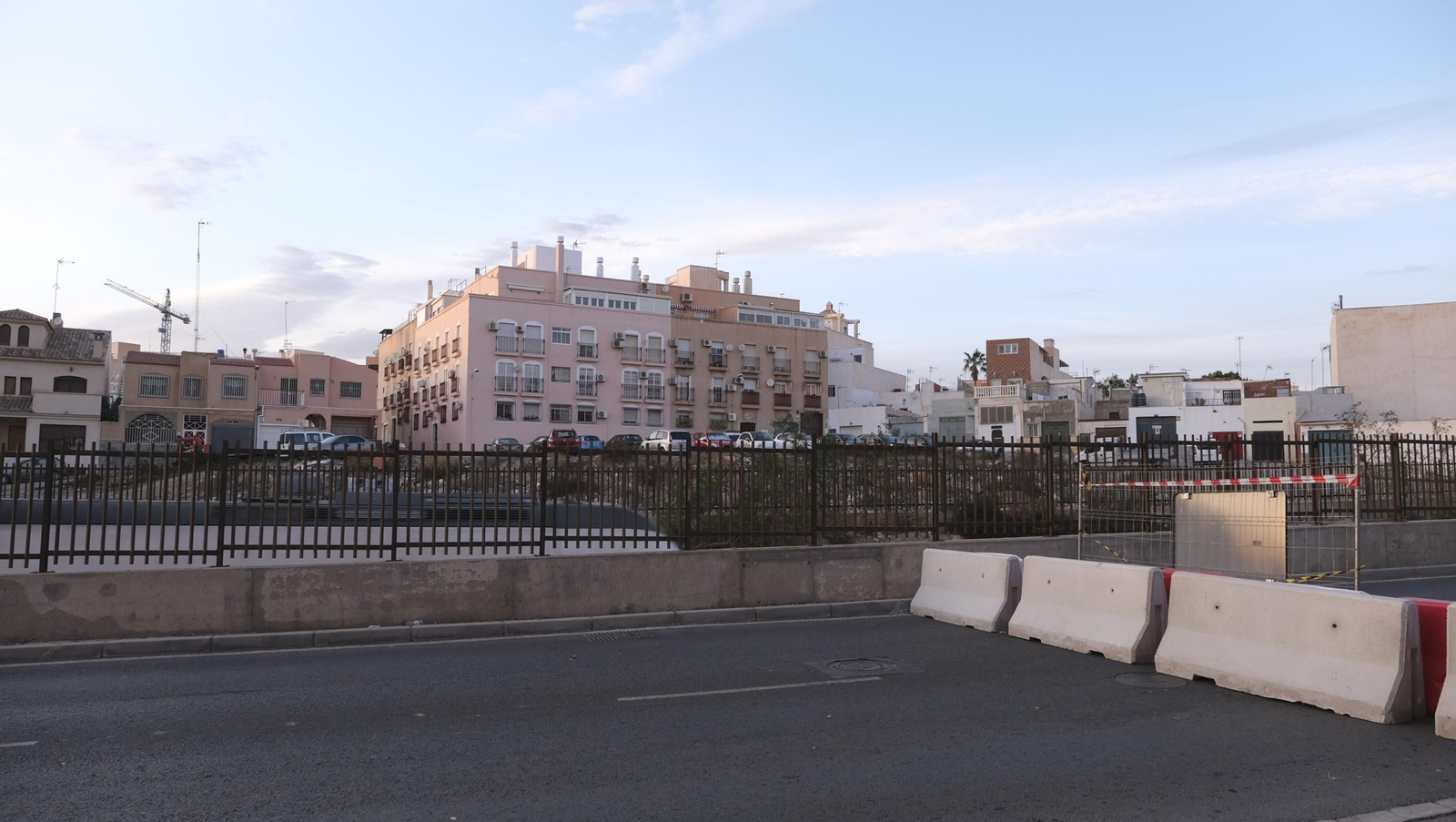 Imágenes del desmantelamiento del puente de Los Molinos, para el soterramiento del AVE