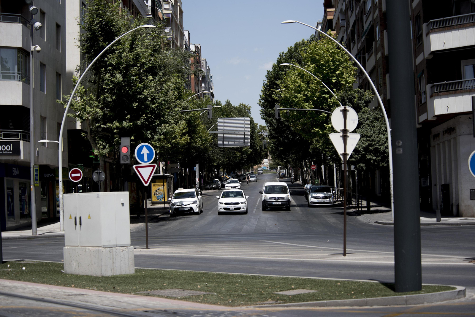 Imágenes de una Granada desierta