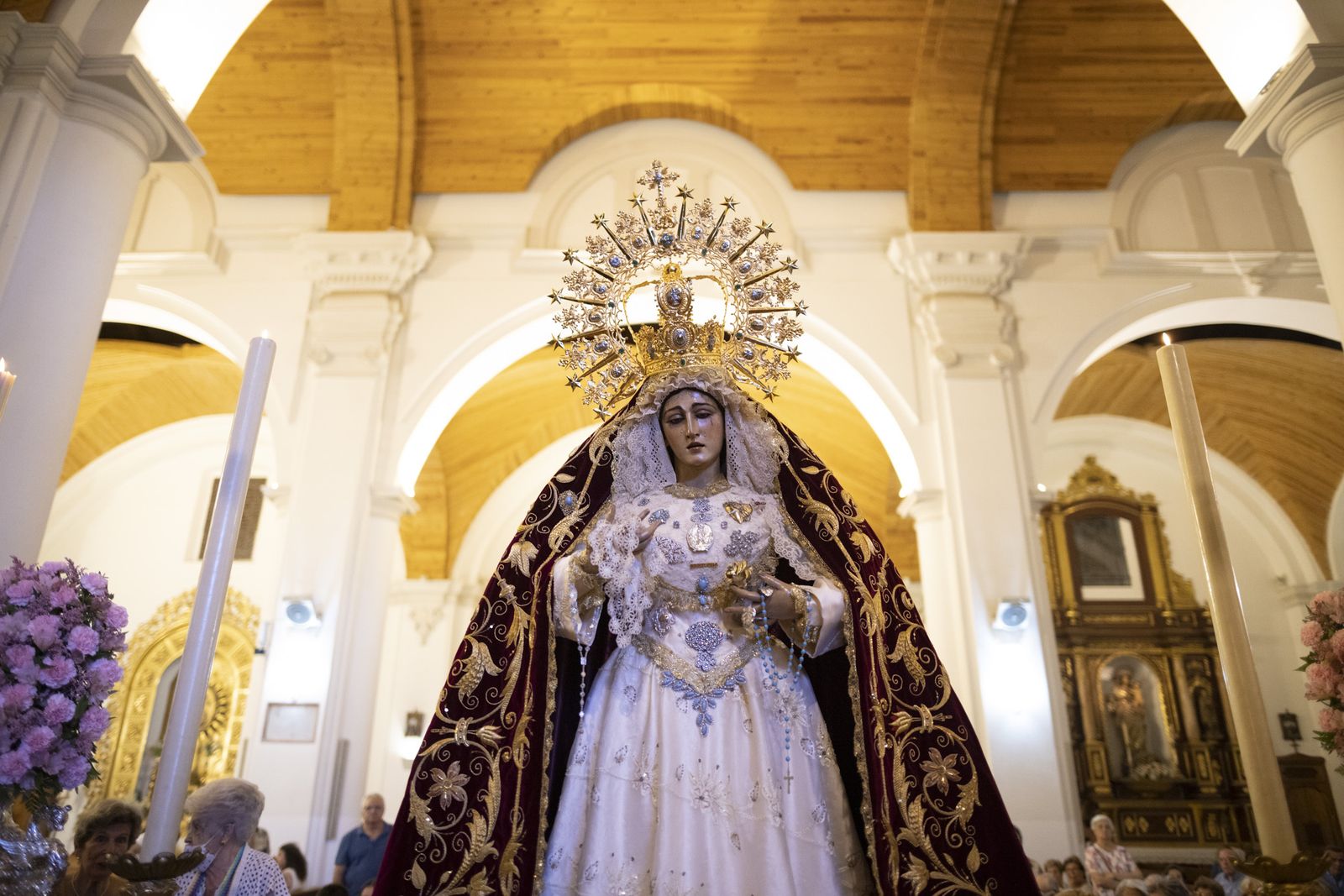 Imágenes de la procesión de la Virgen de la Cinta por el centro de la ciudad