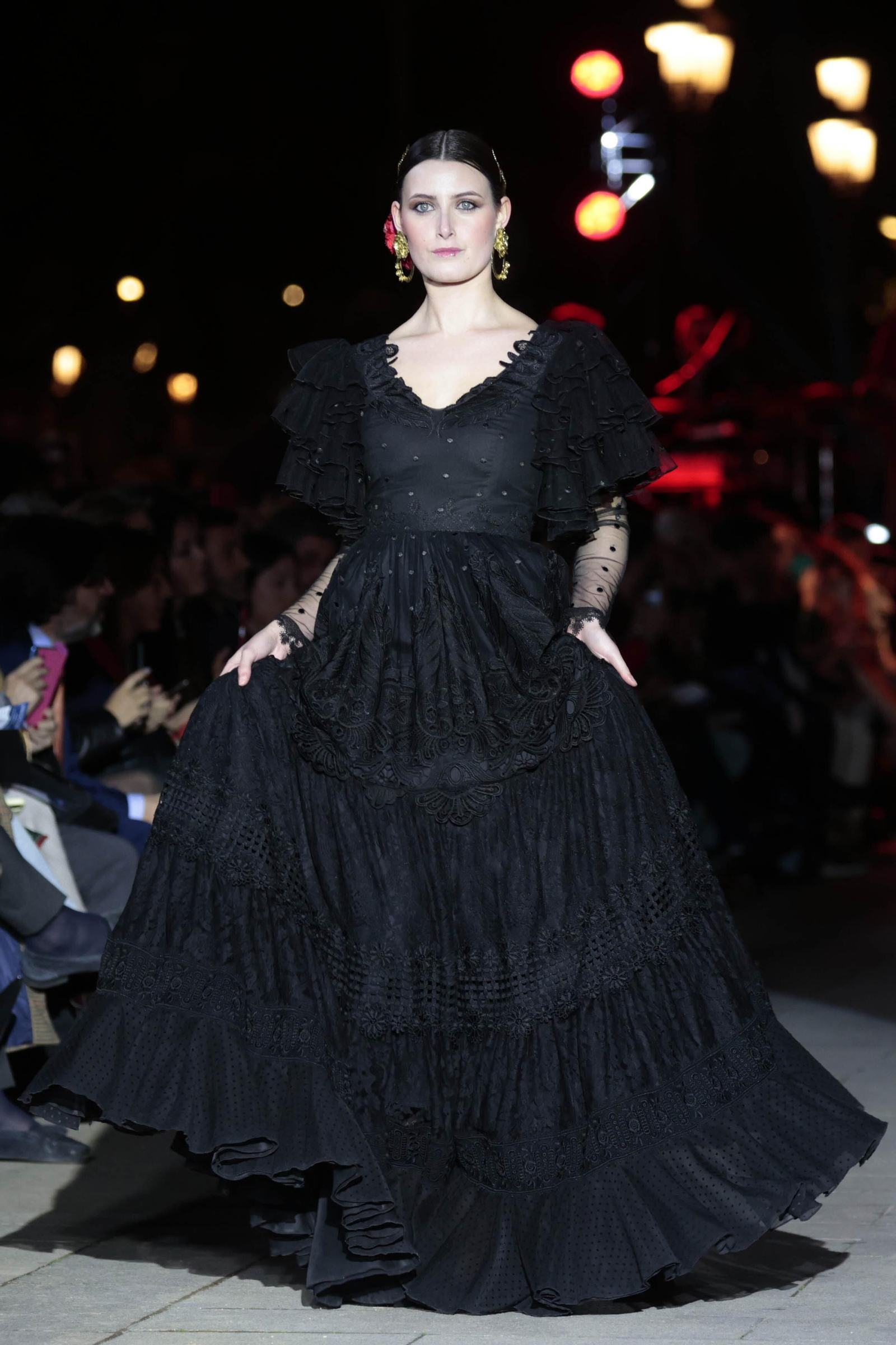 El desfile Andalucía es flamenca en el Palacio de San Telmo, todas las fotos