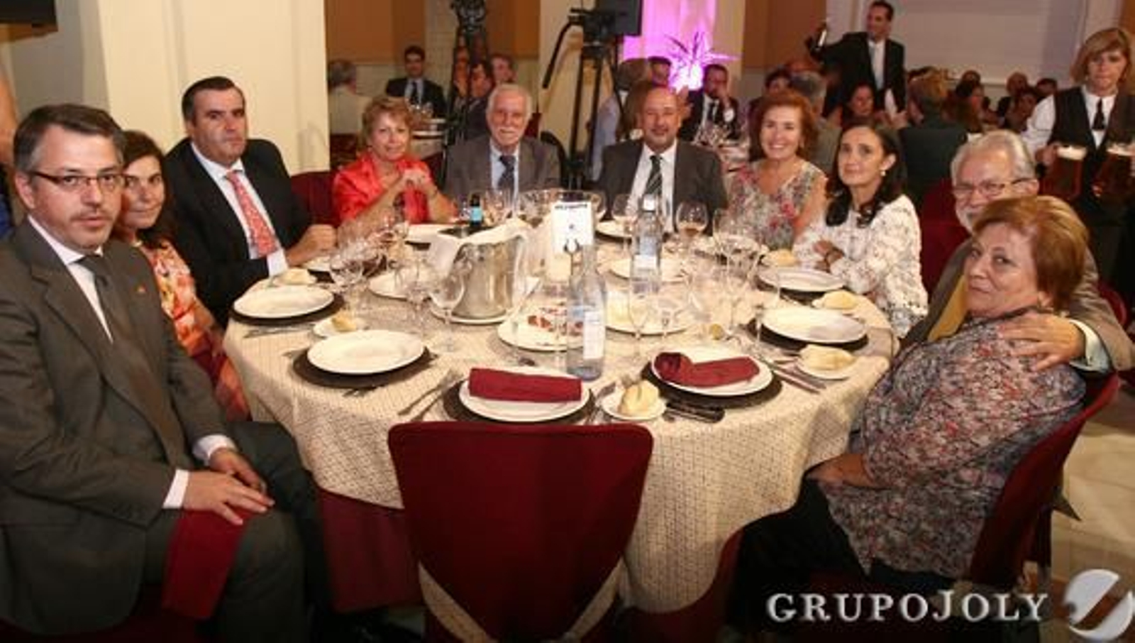 José Eslava, Carmen Núñez, Rafael Aguado, Malupe, Paco Cruz, José Sánchez, Marisa Fernández, Asunción Grávalos, Jaime de Vicente y María Dolores Bosque. 

Foto: Josue Correa