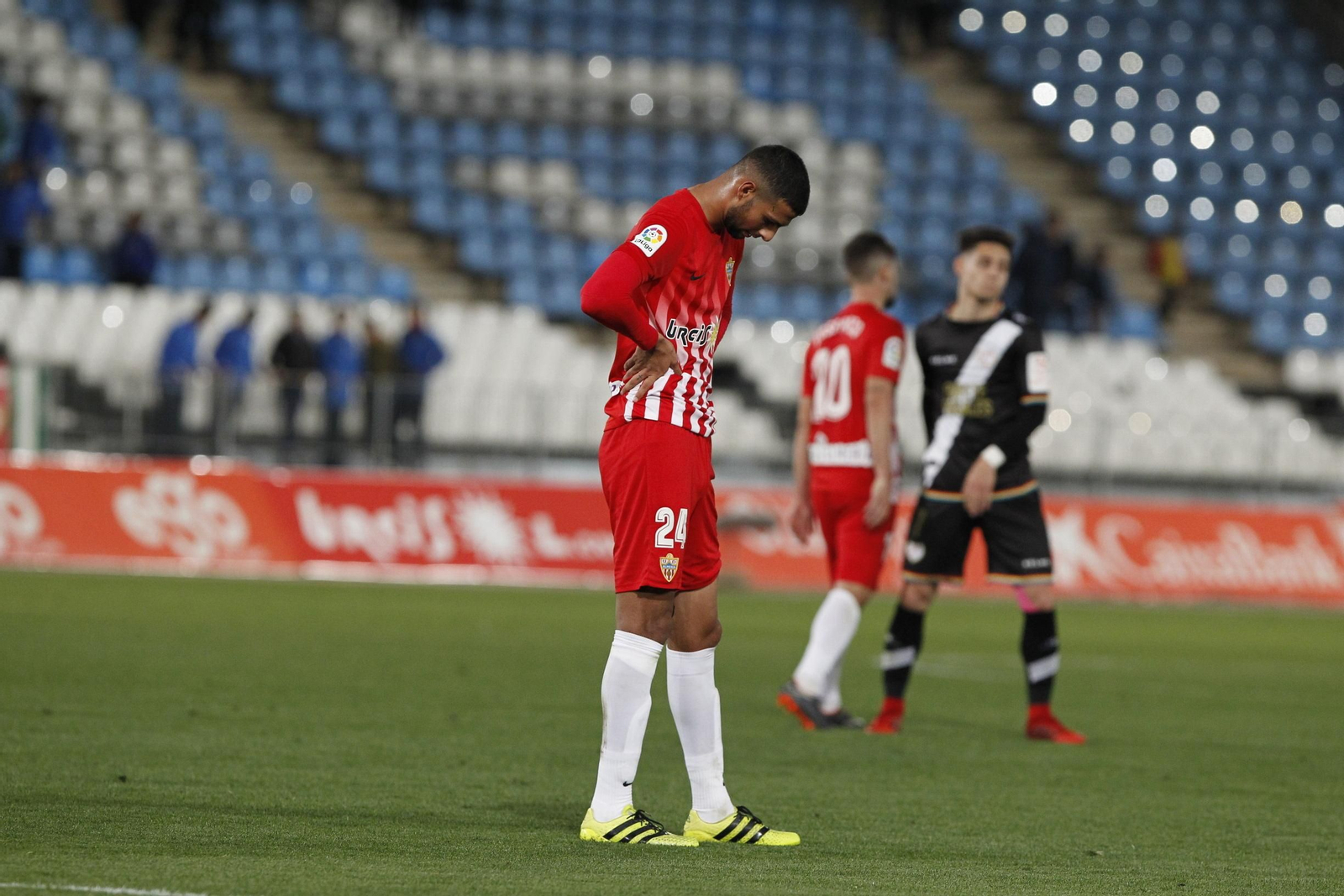 El UD Almería-Rayo Vallecano, en imágenes