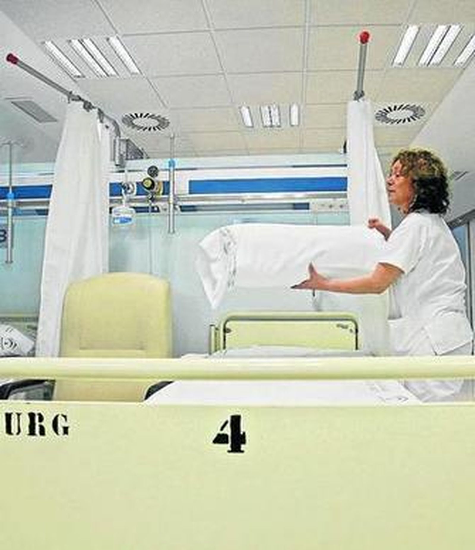 Una cama en el Hospital Puerta del Mar.